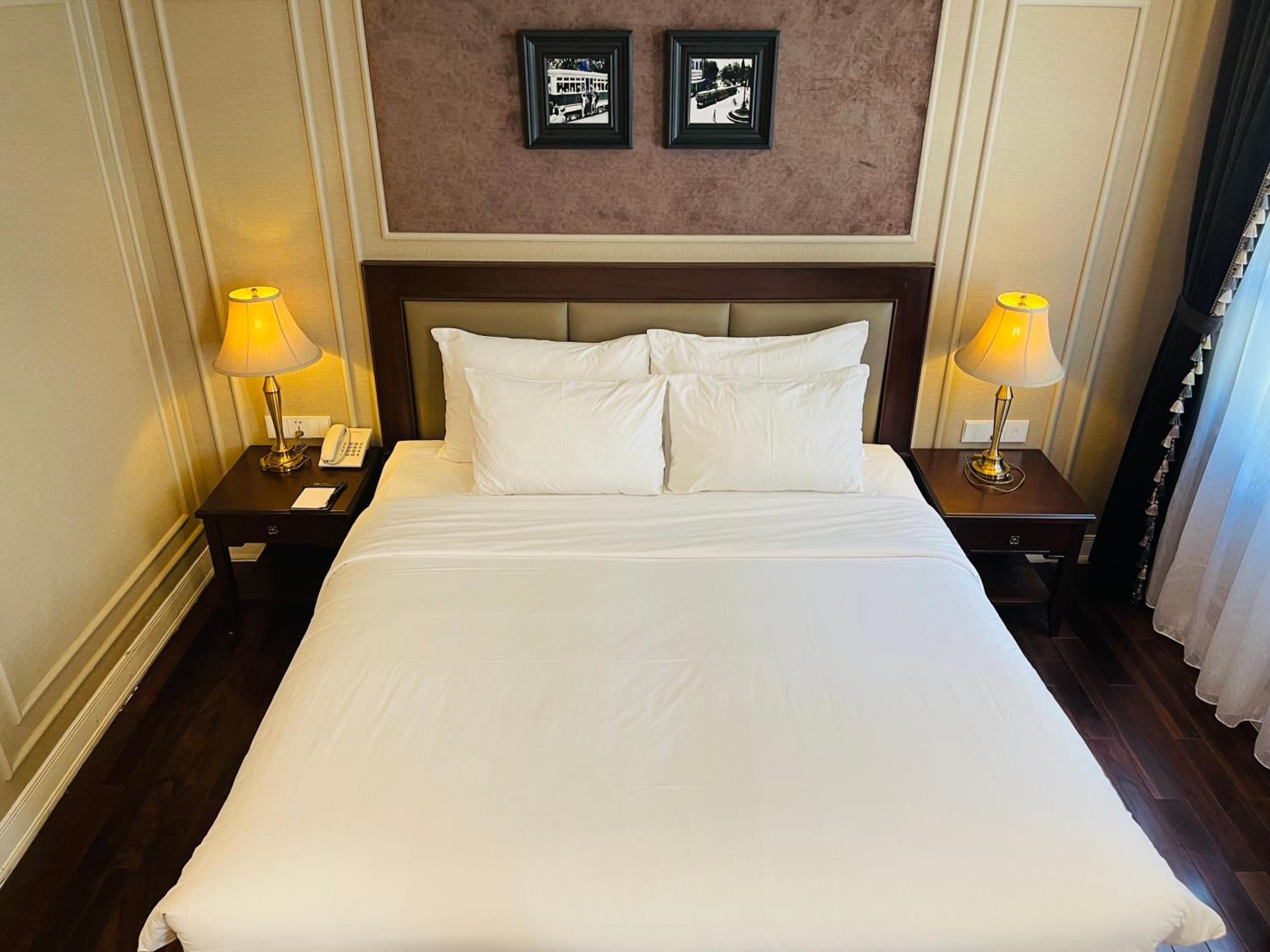 Deluxe Double Or Twin Room