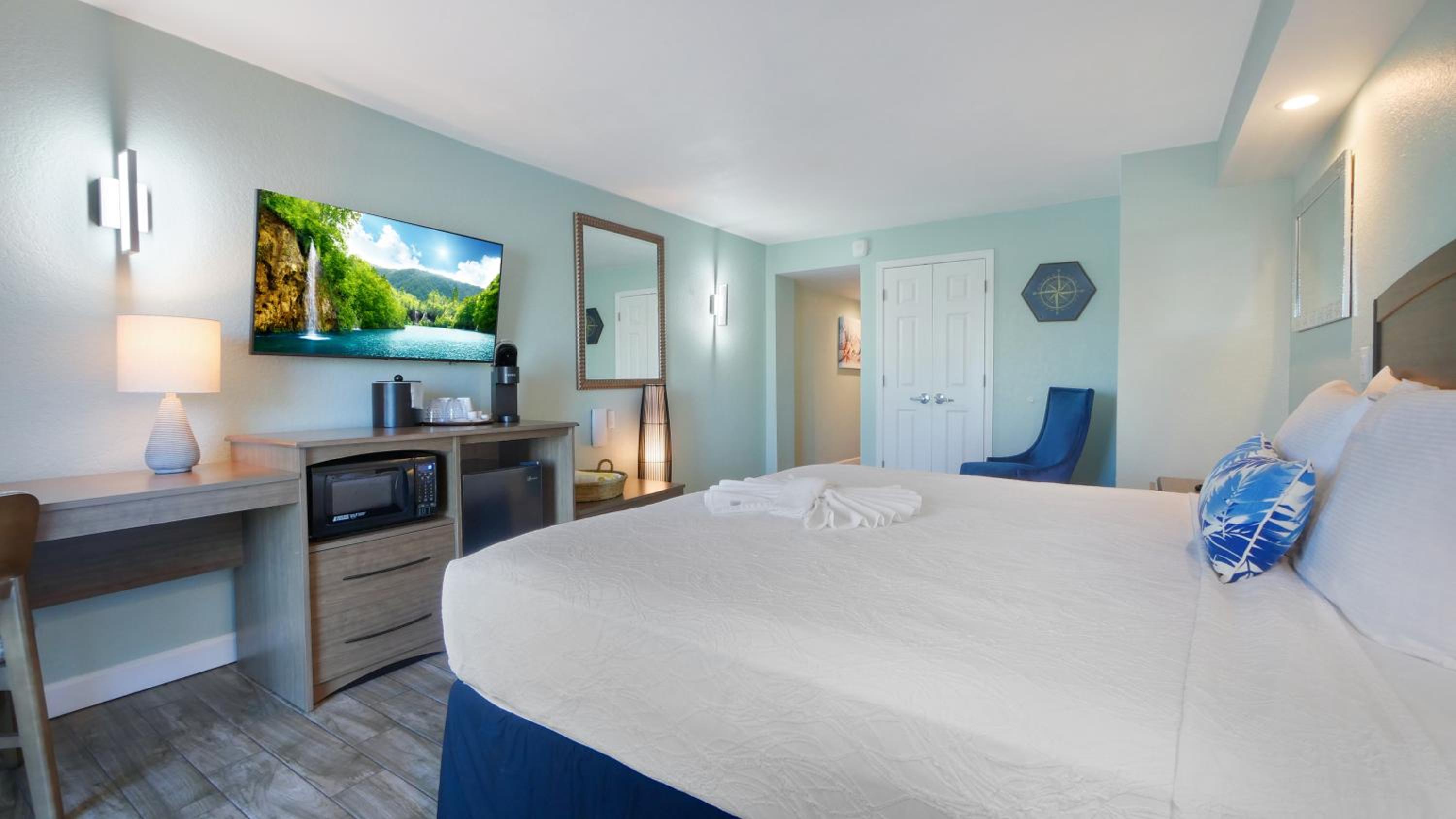 King Room Oceanfront with Balcony