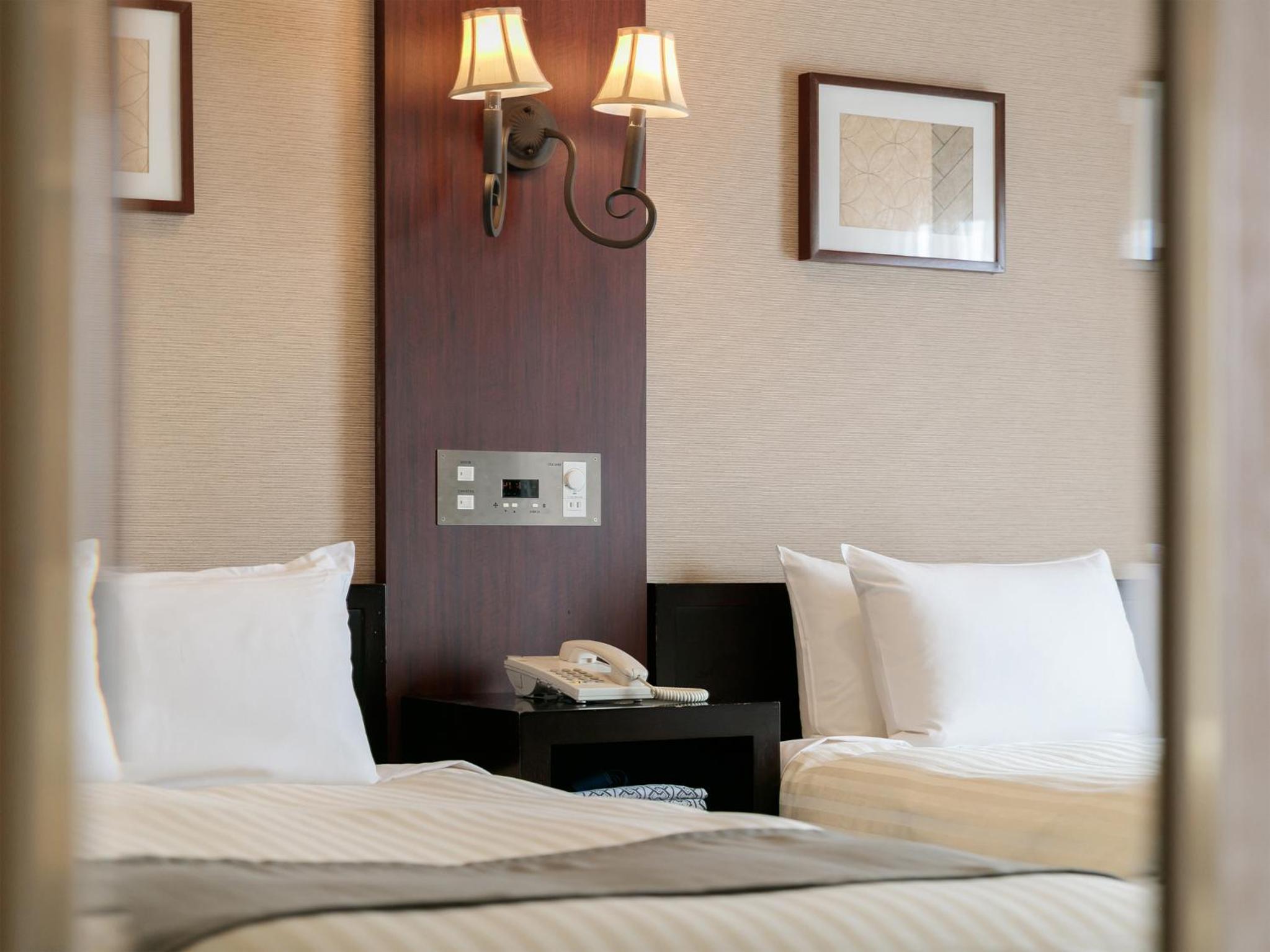 Twin Room - Non-Smoking