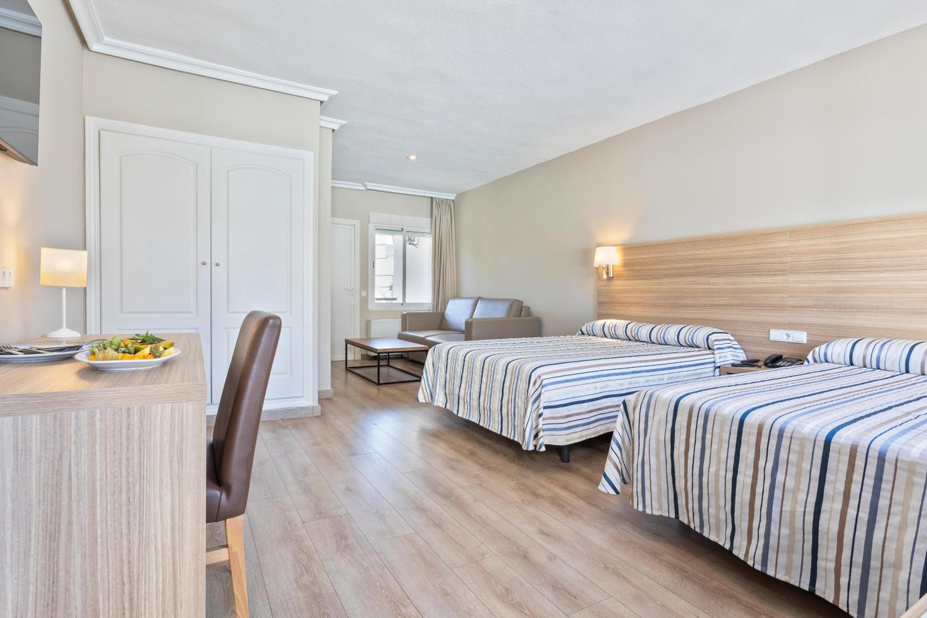 Superior Double Room with Balcony