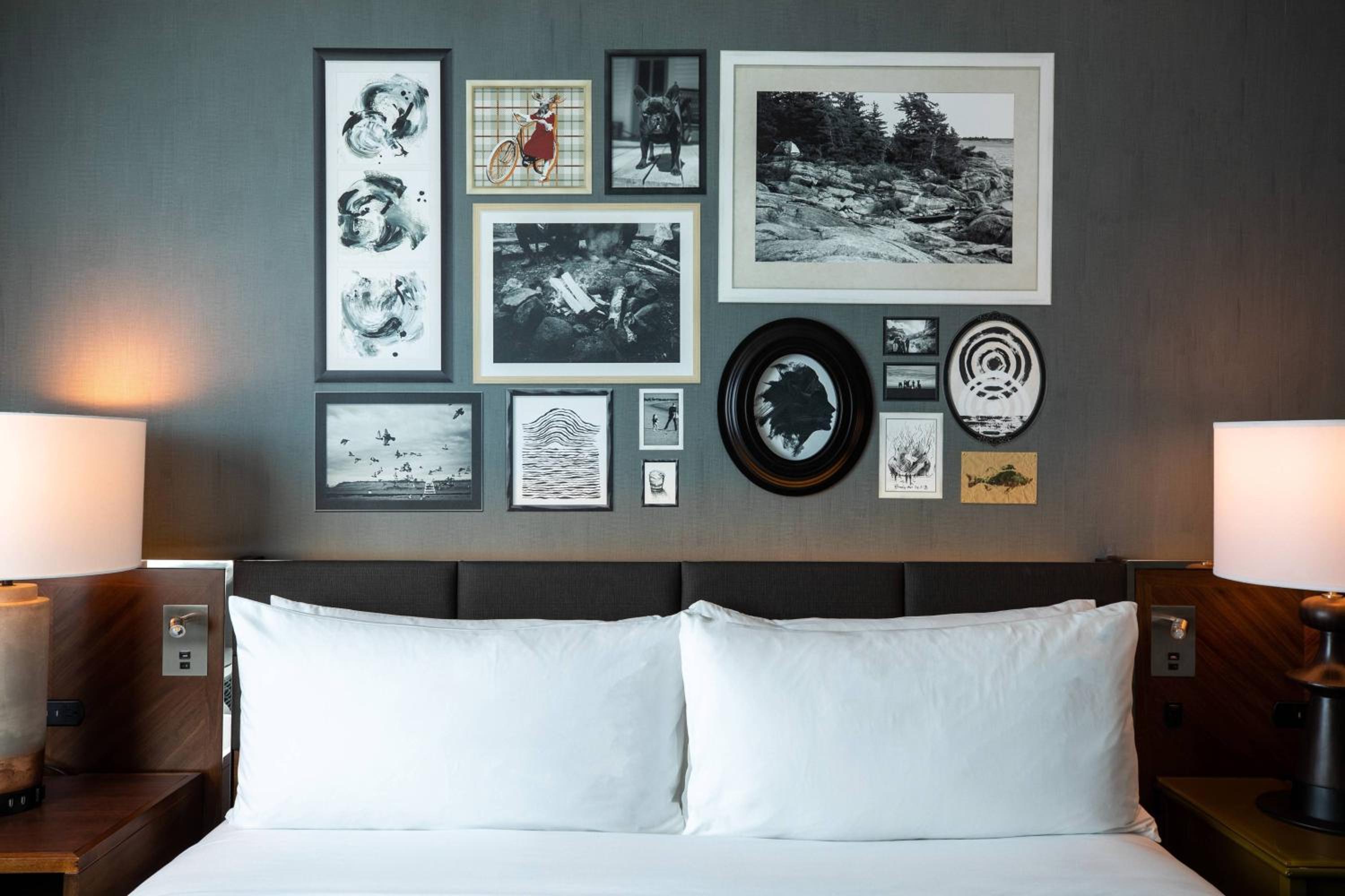 King Room with Sofa Bed