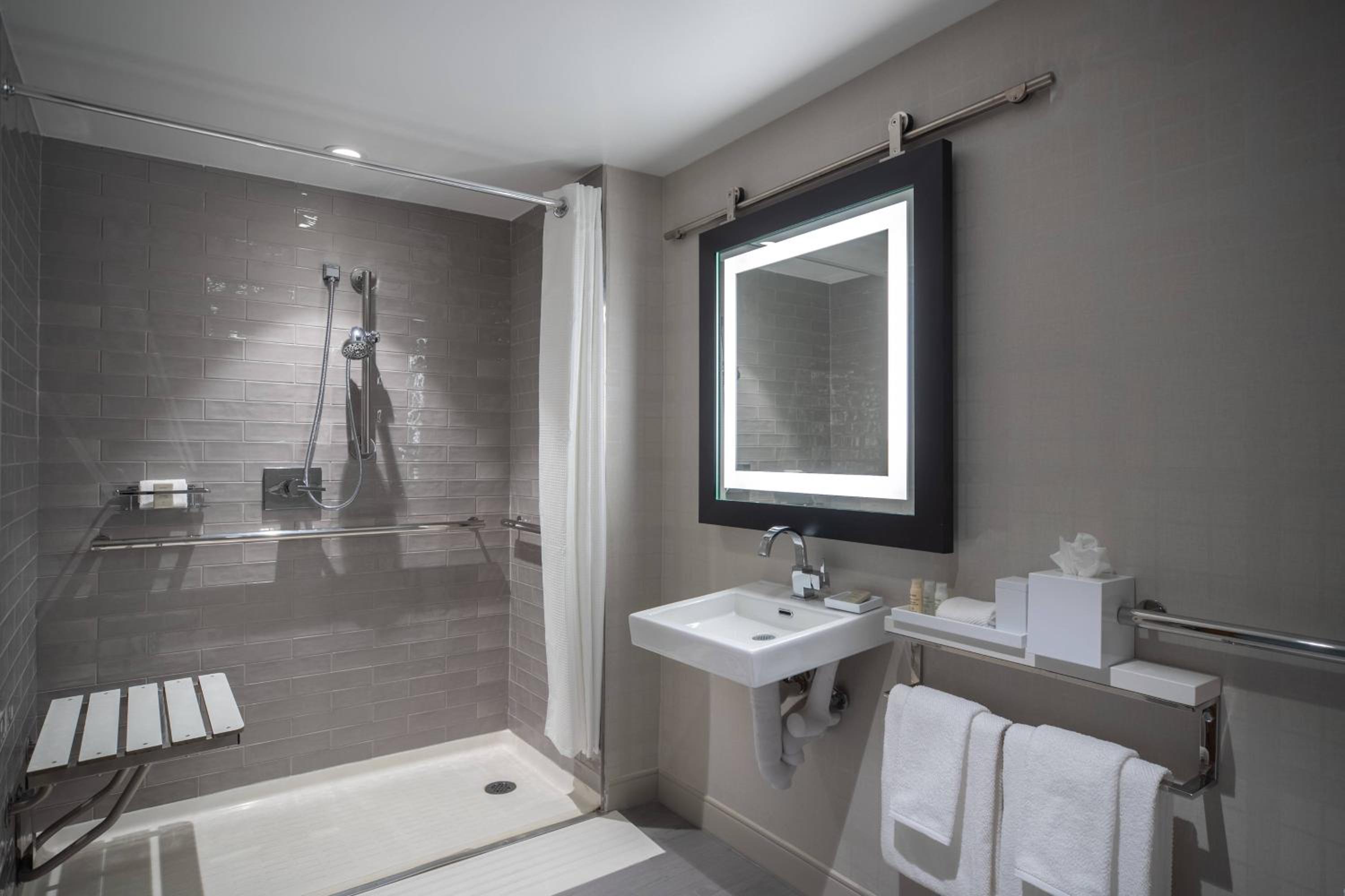 King Room with Sofa Bed - Hearing Accessible