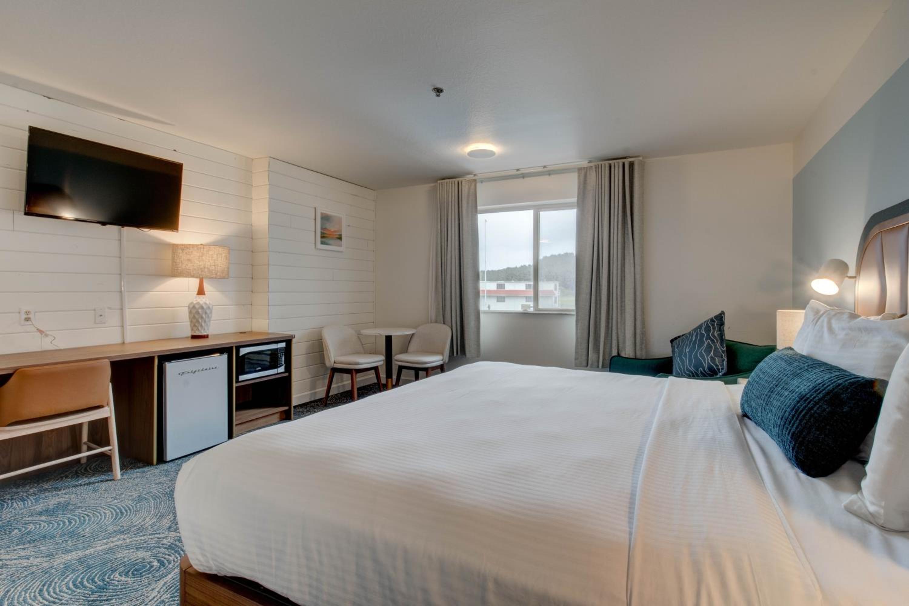 King Room with Hillside View