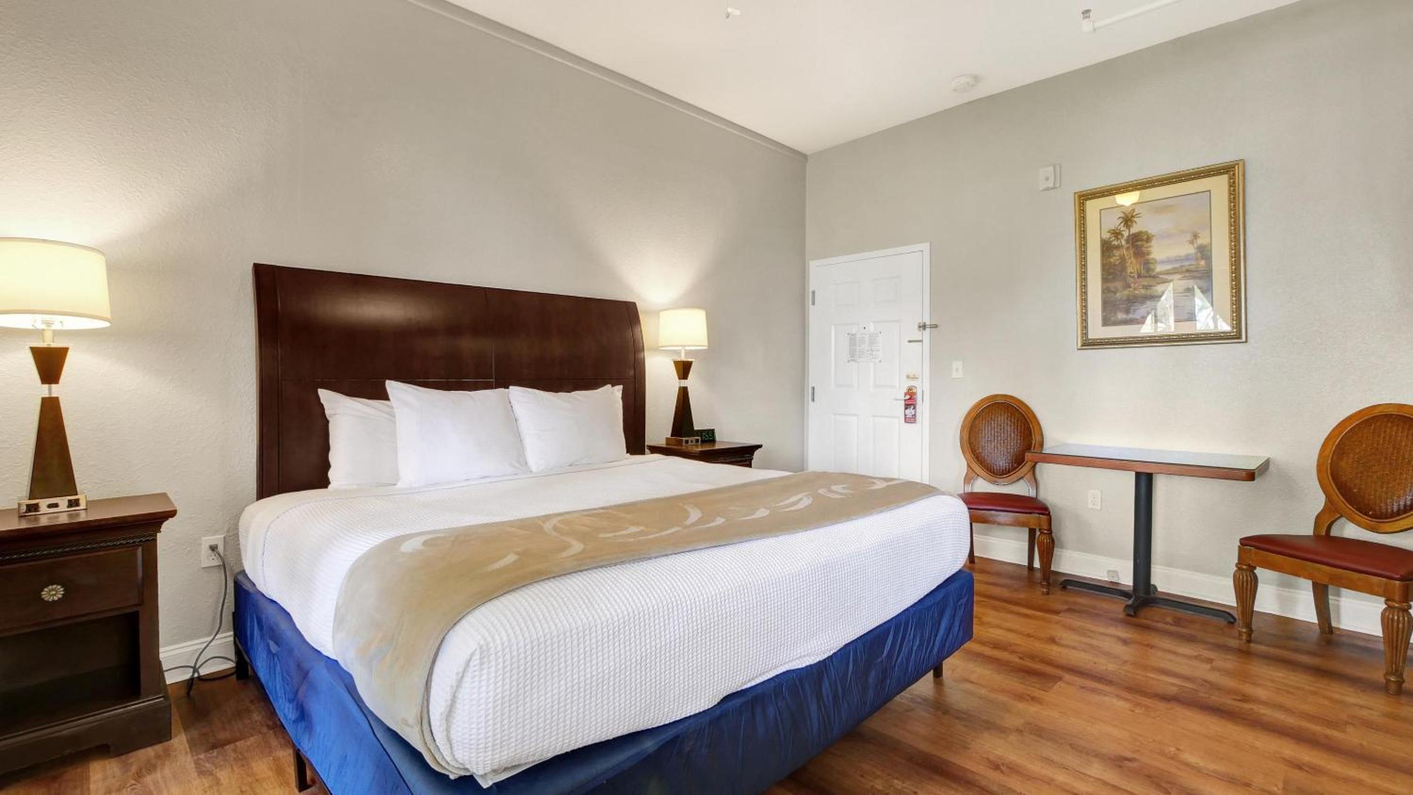 King Room with Garden View