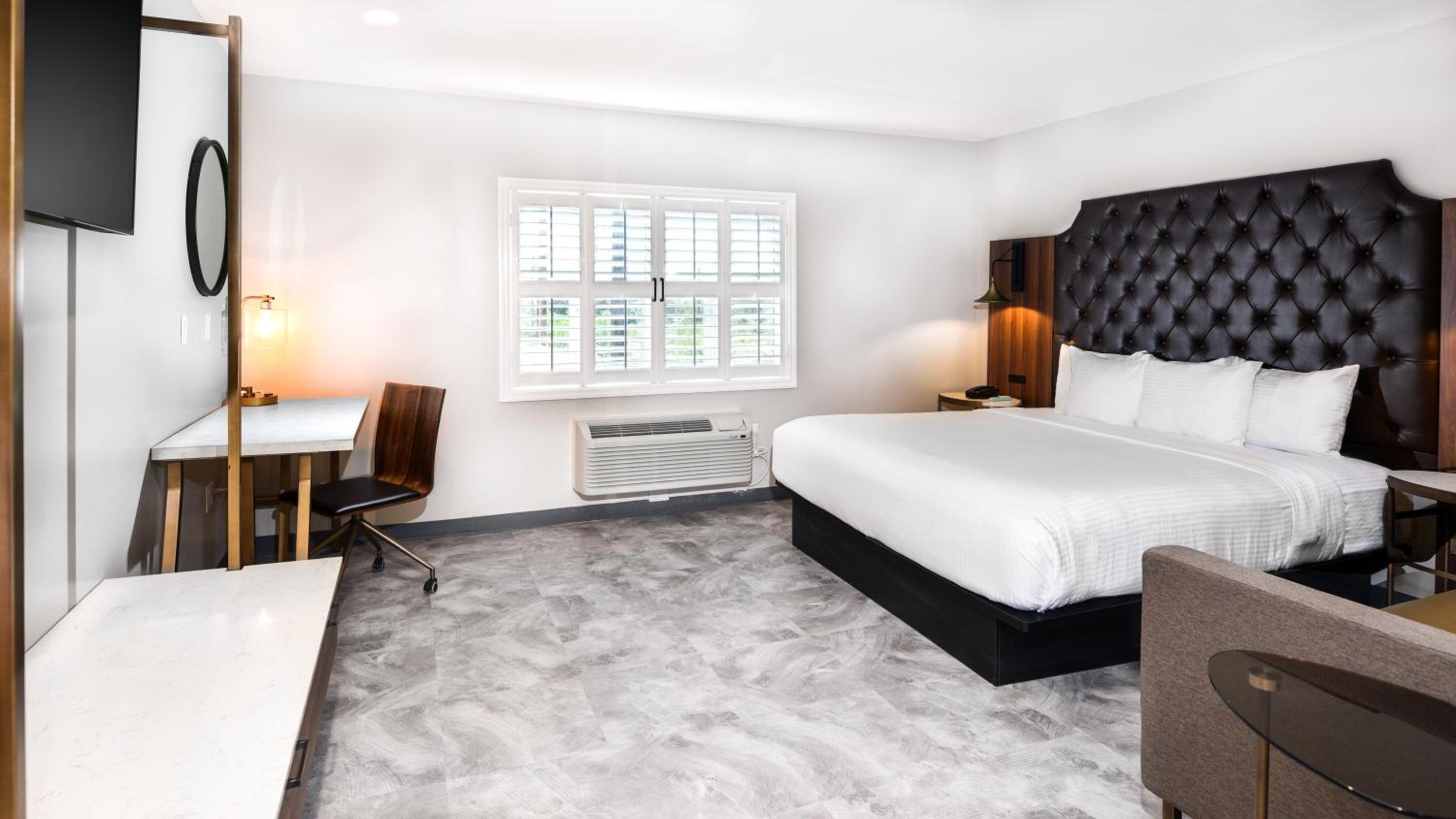 Standard King Room