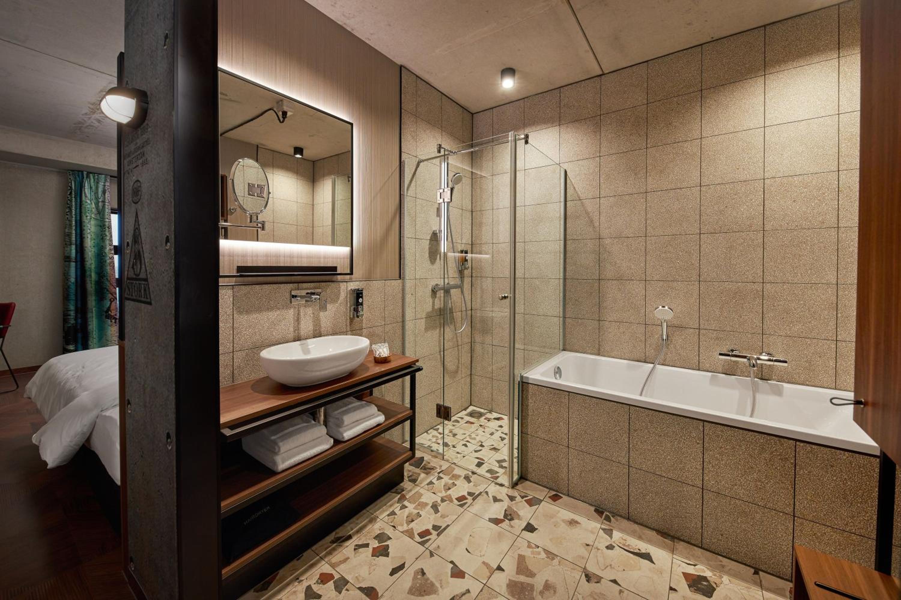 City Comfort Room