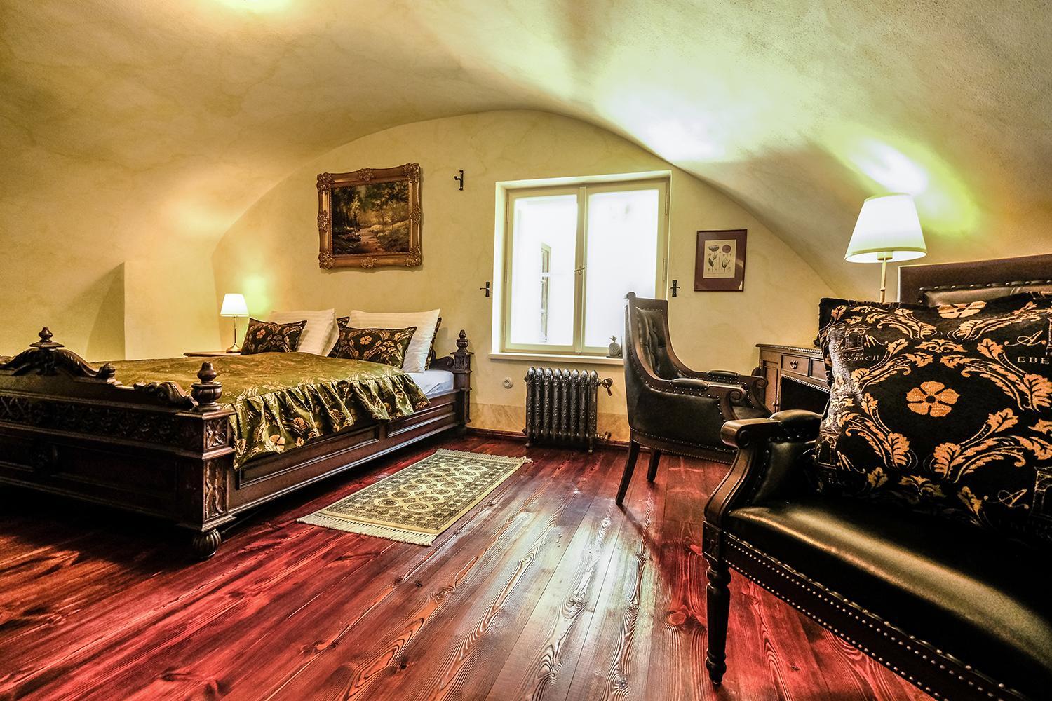 Deluxe Double Room with Bath