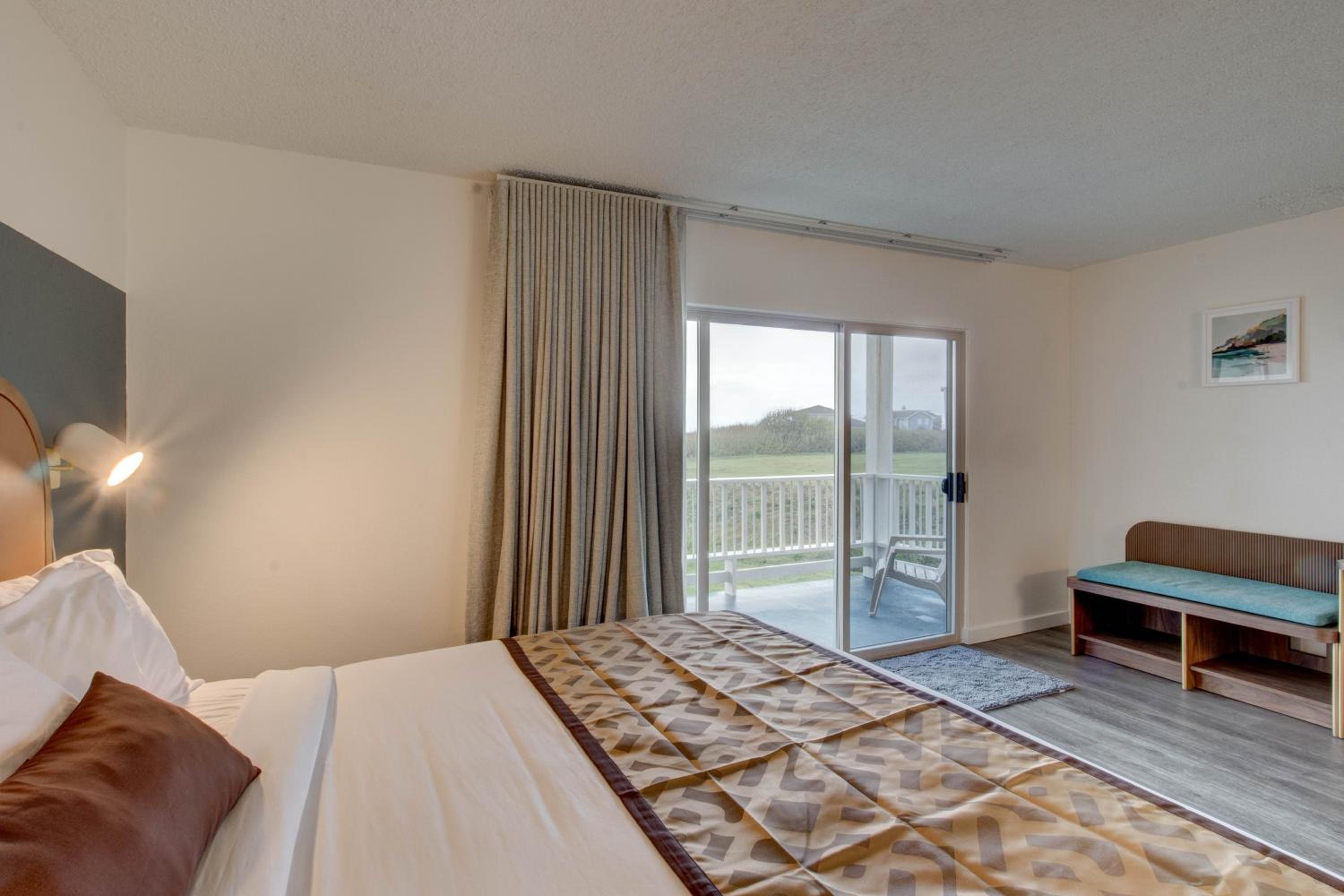 King Room with Balcony and Ocean View - Pet Friendly