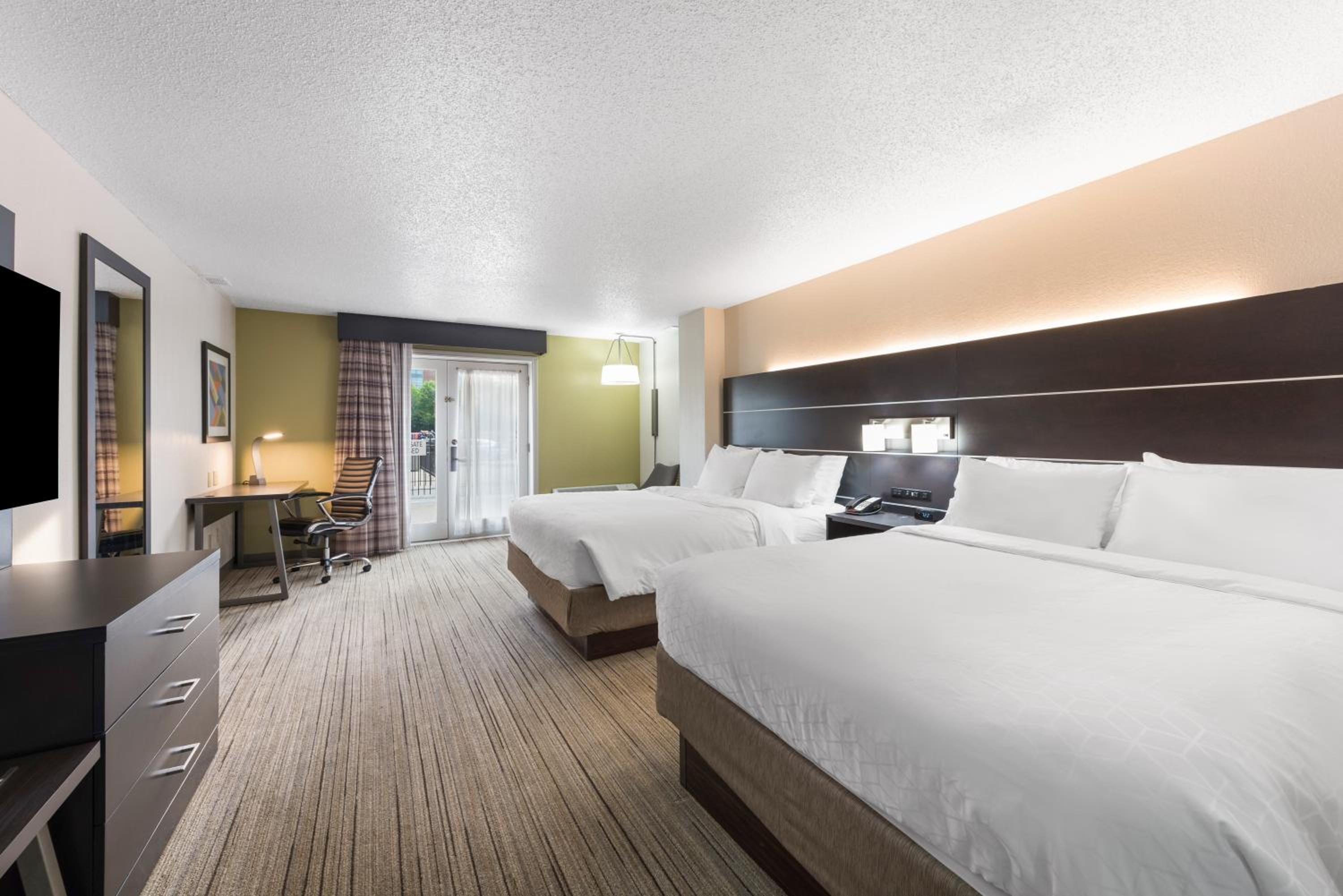 Standard Queen Room with Two Queen Beds and Pool View