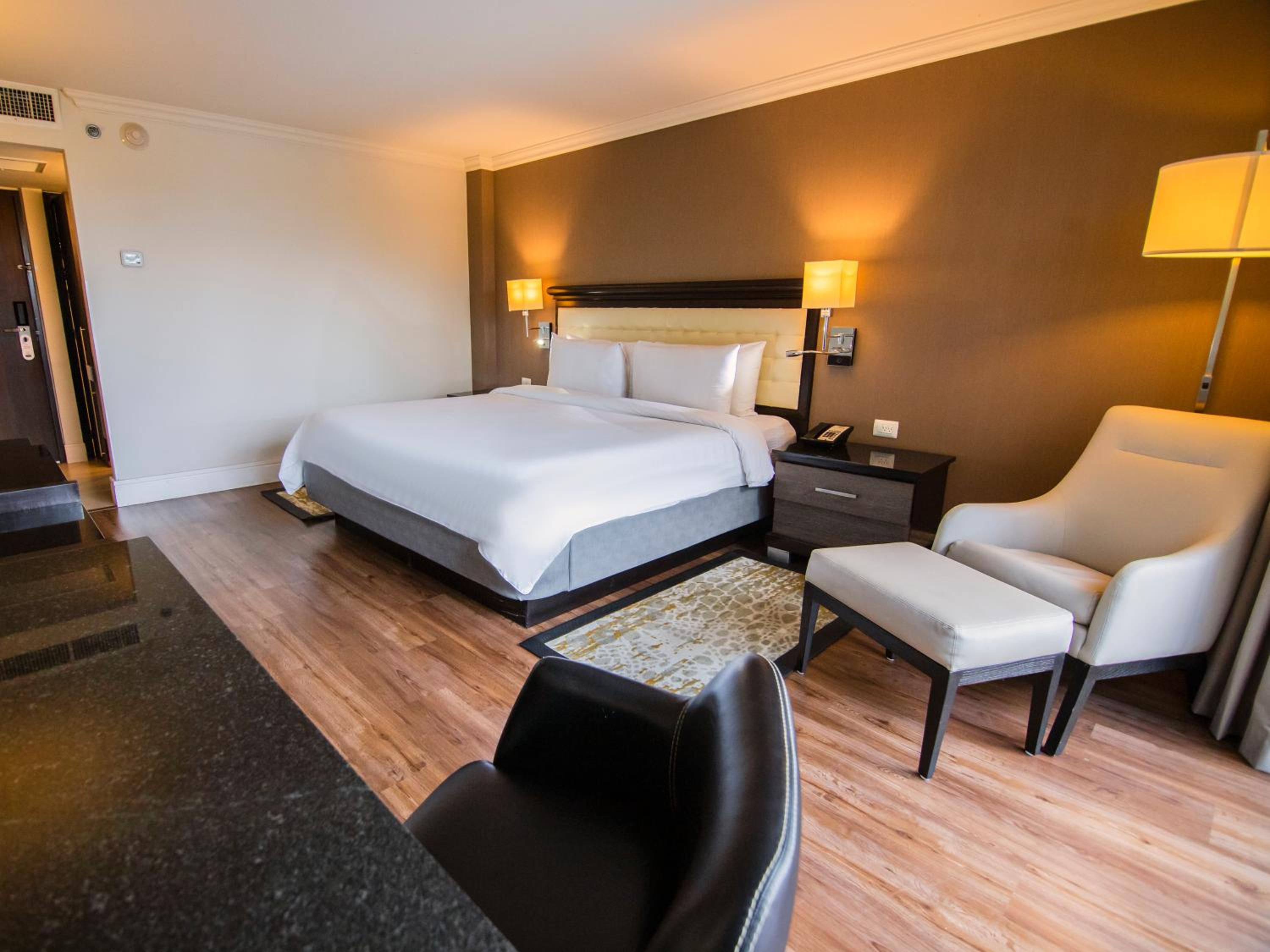 Executive King Room