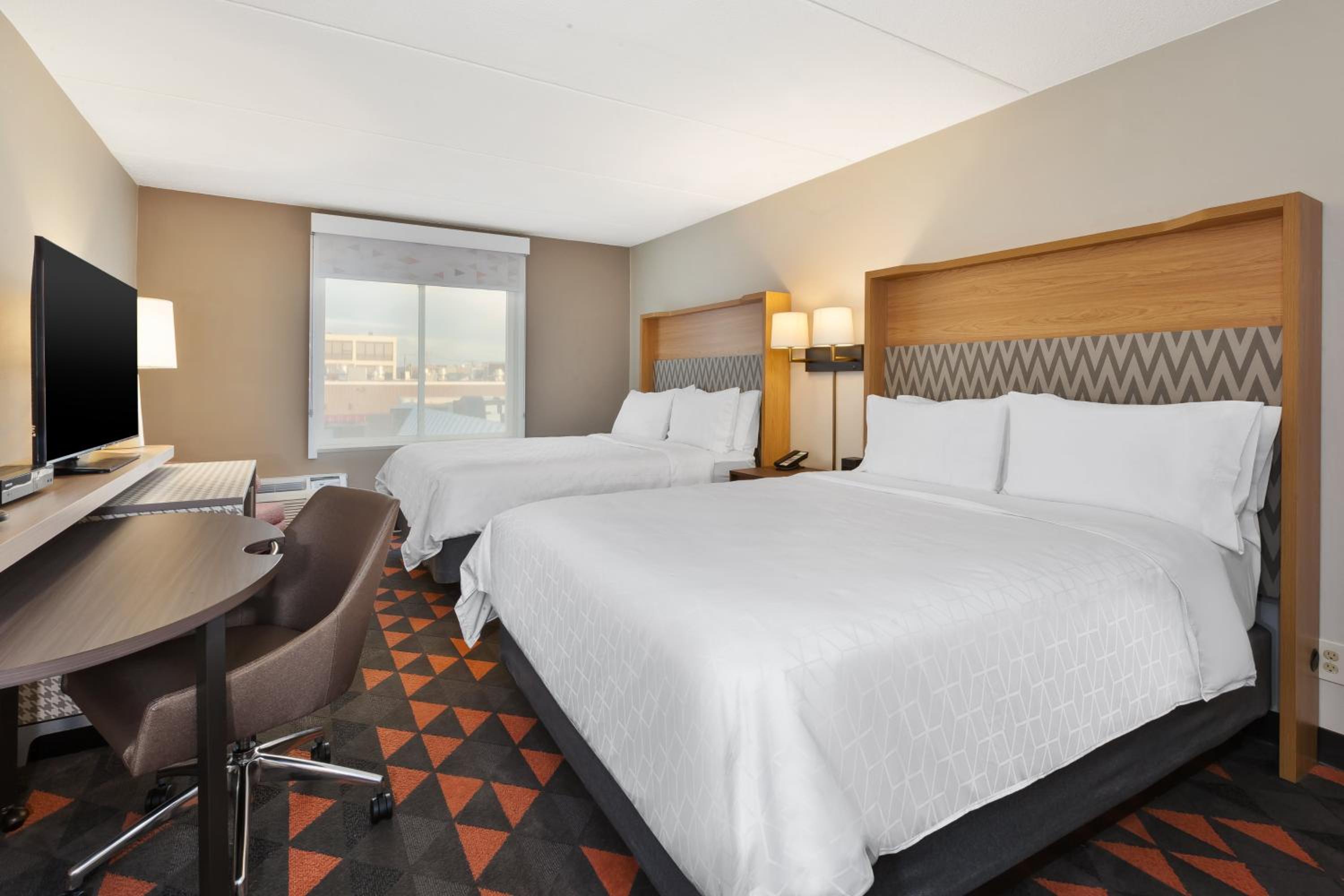 Standard Queen Room with Two Queen Beds