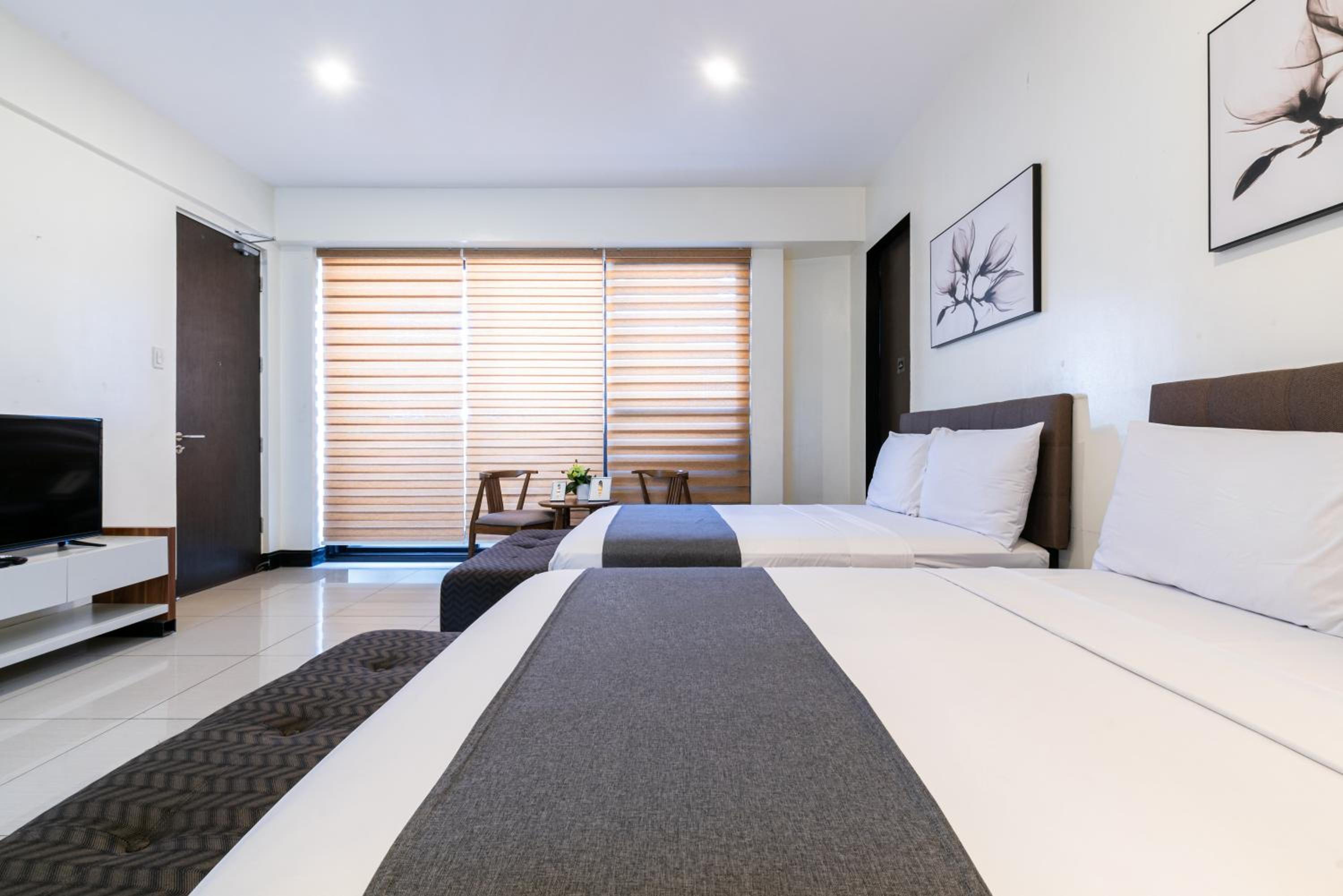 Premier Family Studio