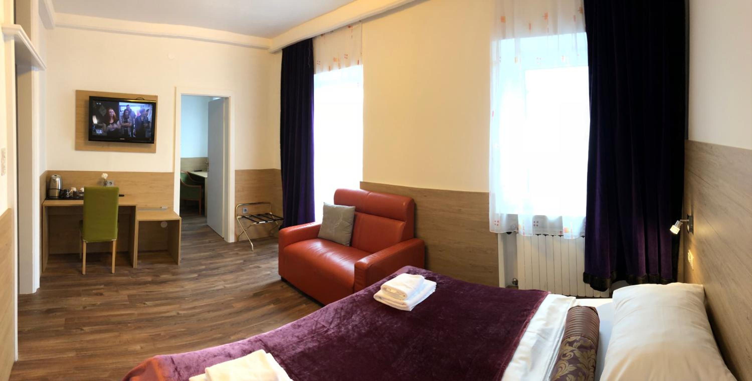 Family Room (7 people)