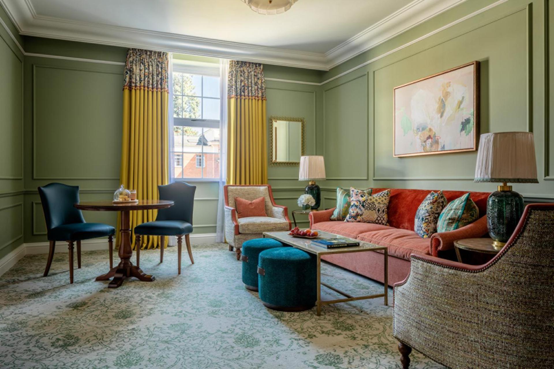 Accessible Executive Suite King Bed