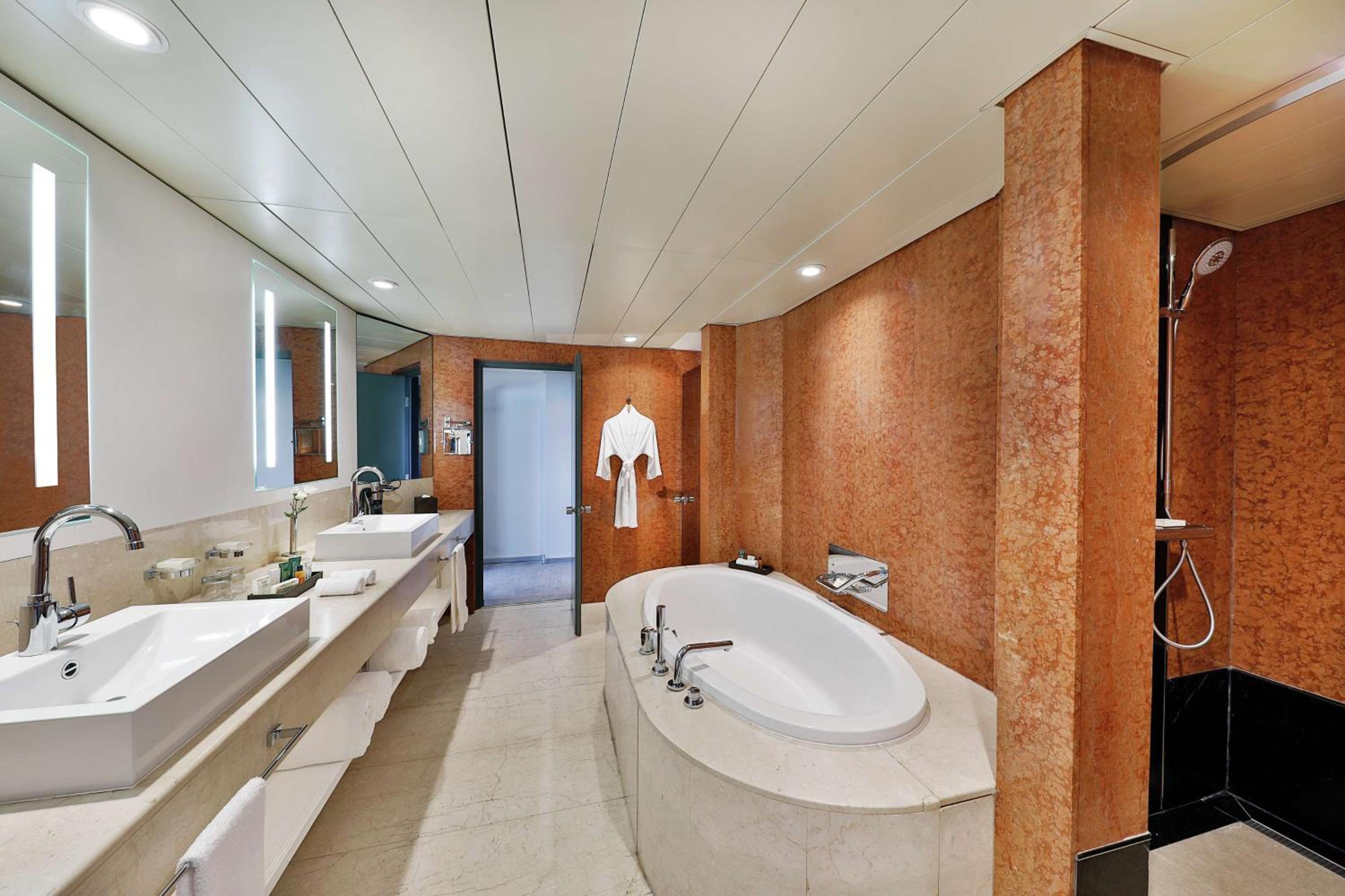 Executive Royal King Room