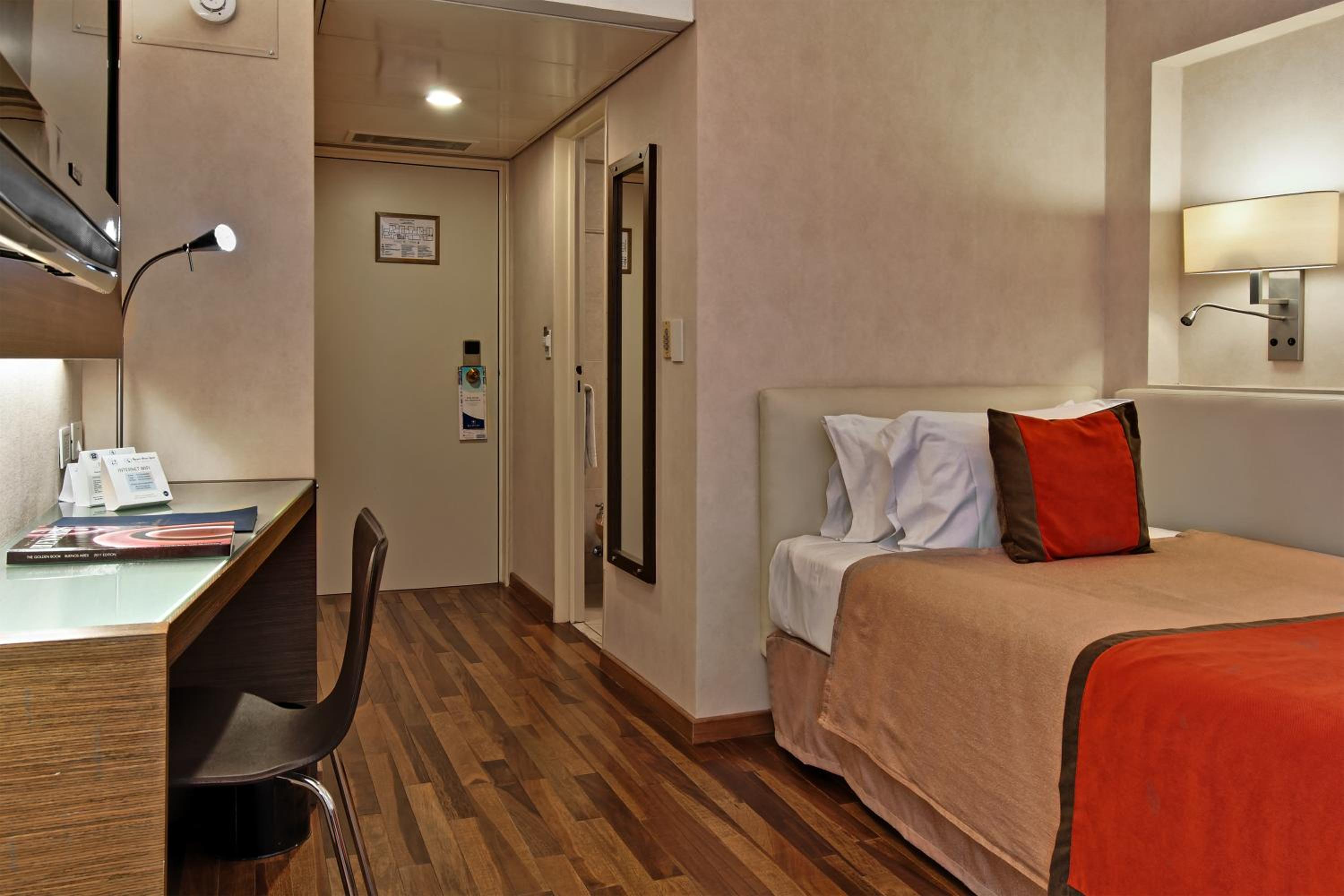 Executive Triple Room