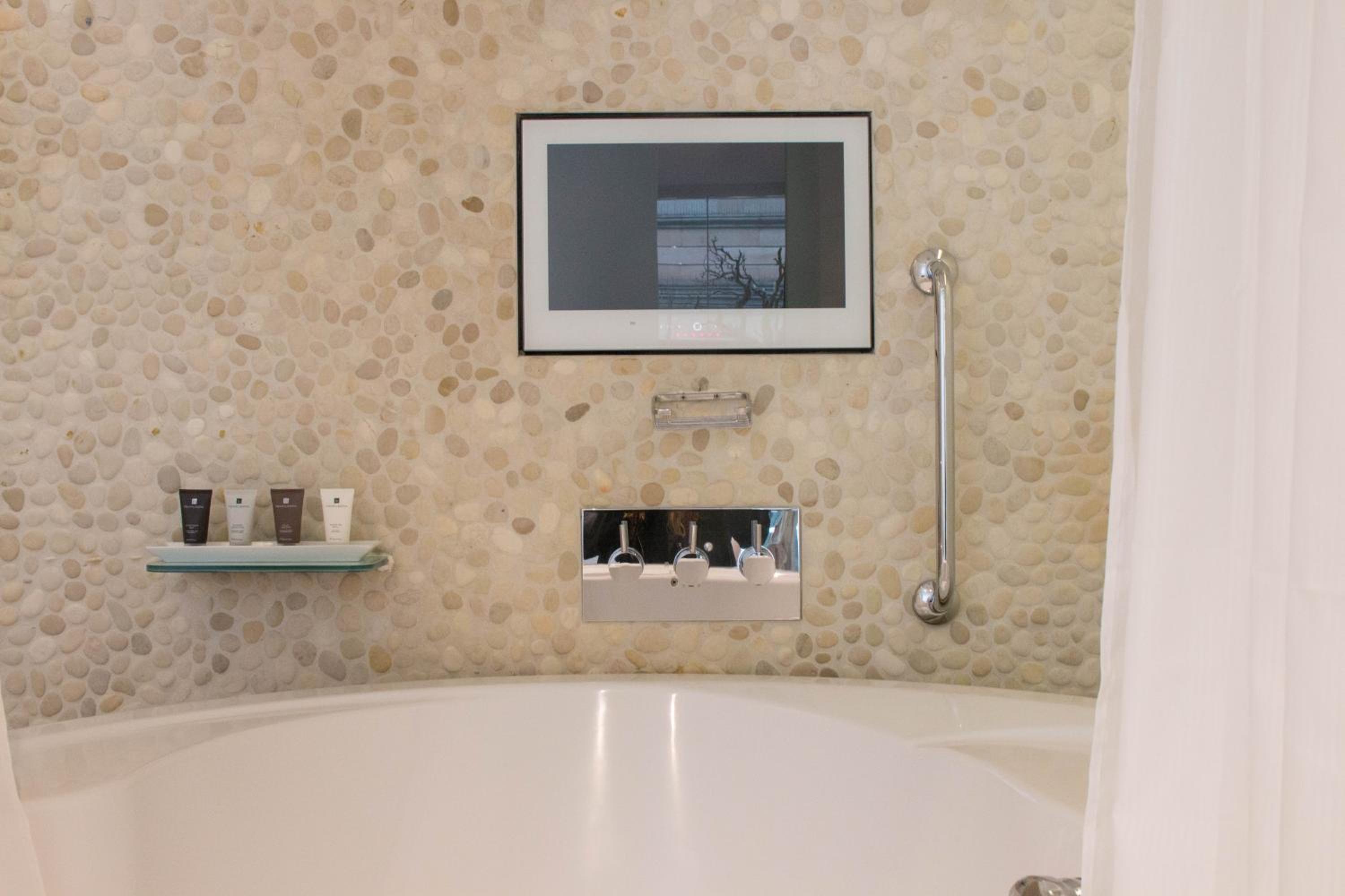 Junior Suite Double or Twin Room