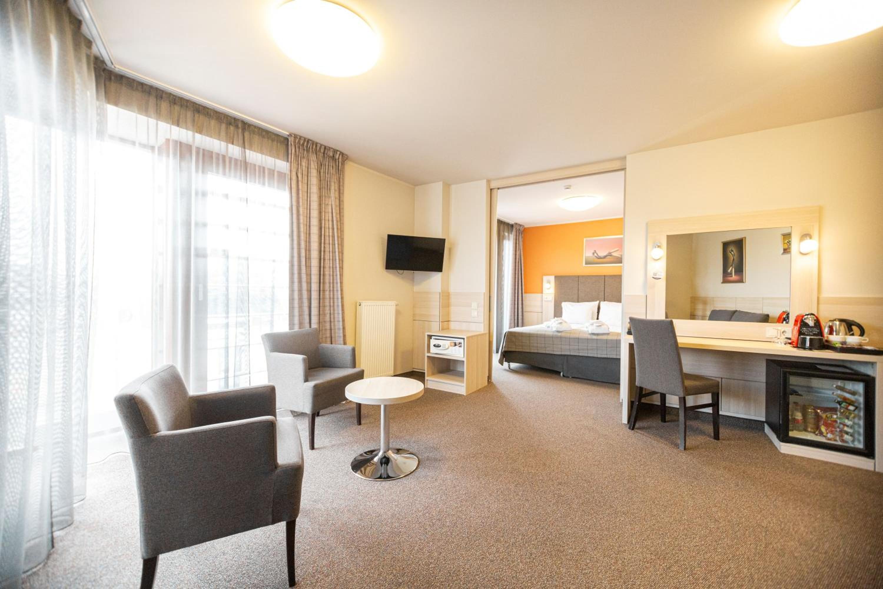 Suite with Daily Spa Access