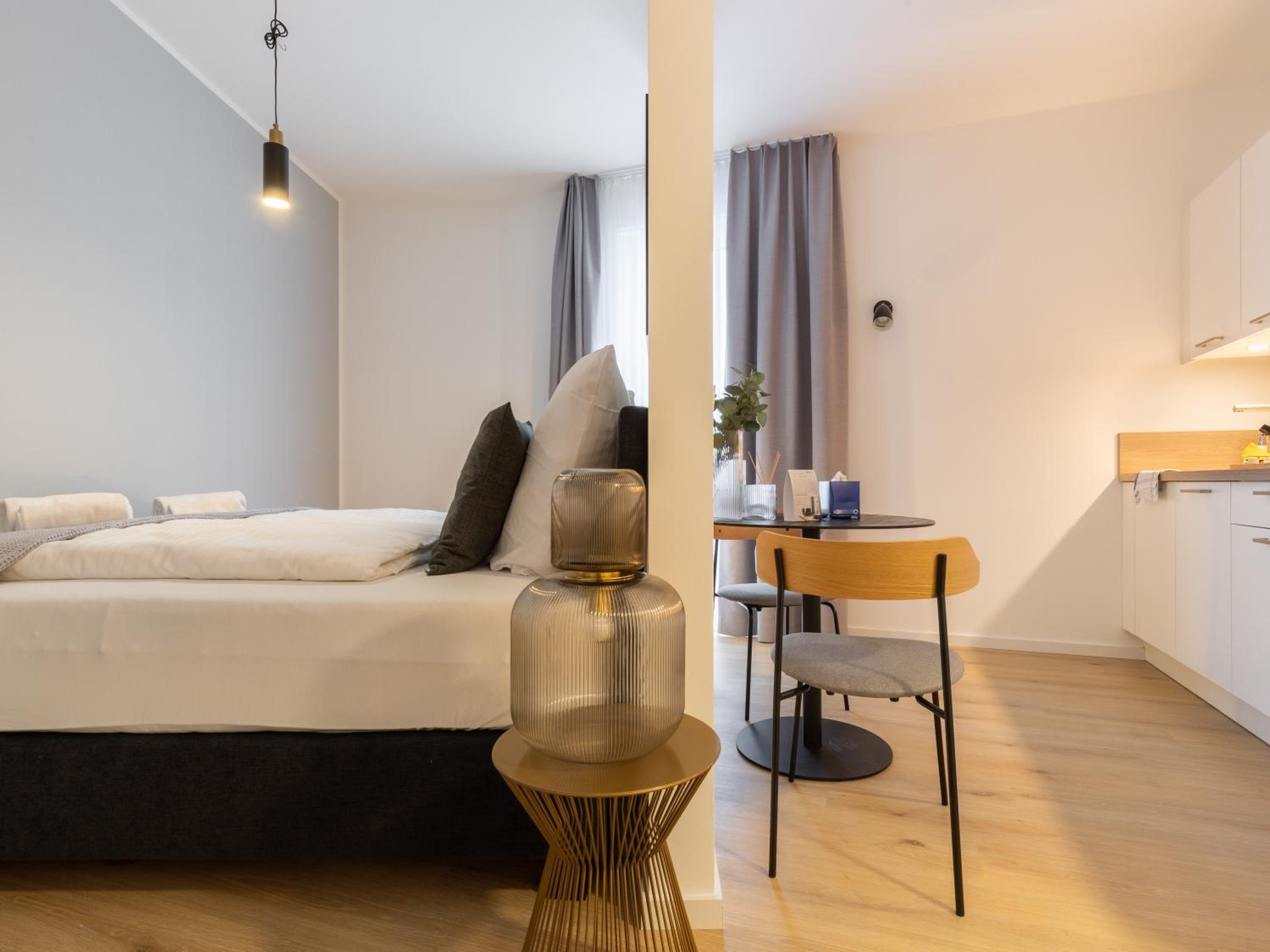 Suite M with balcony