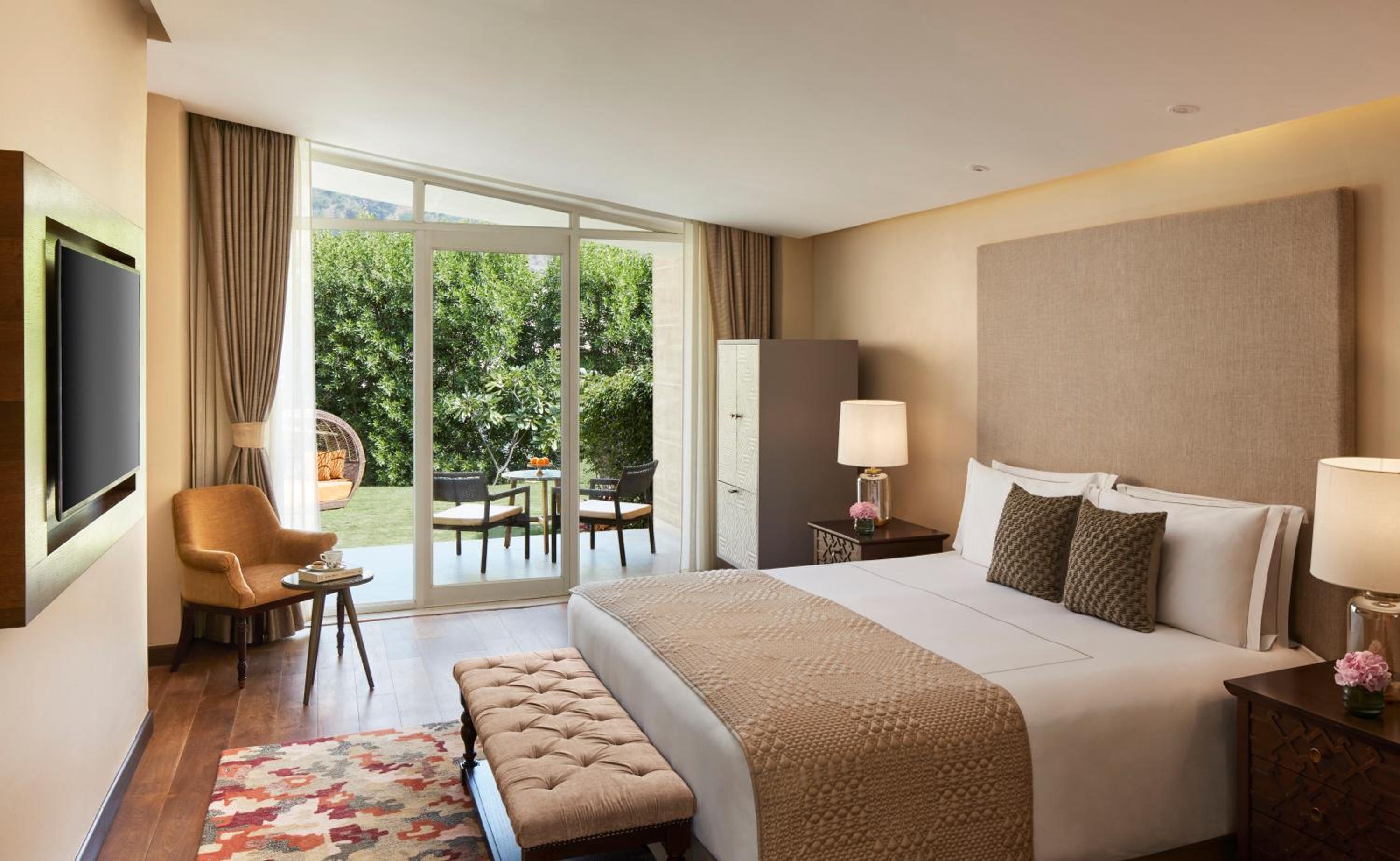 Luxury Hill View Suite With Garden & Sit-Out