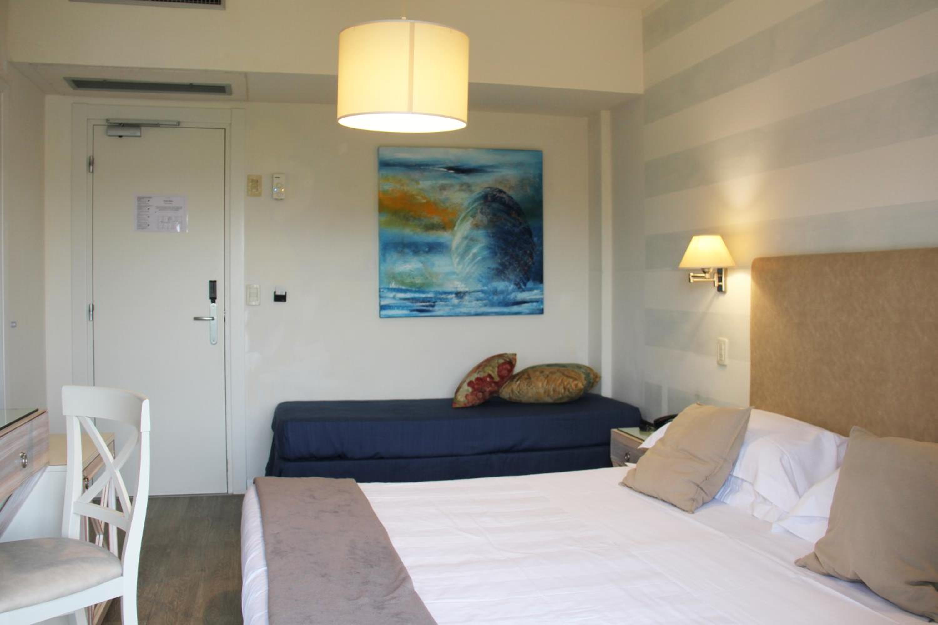 Triple Room with Balcony