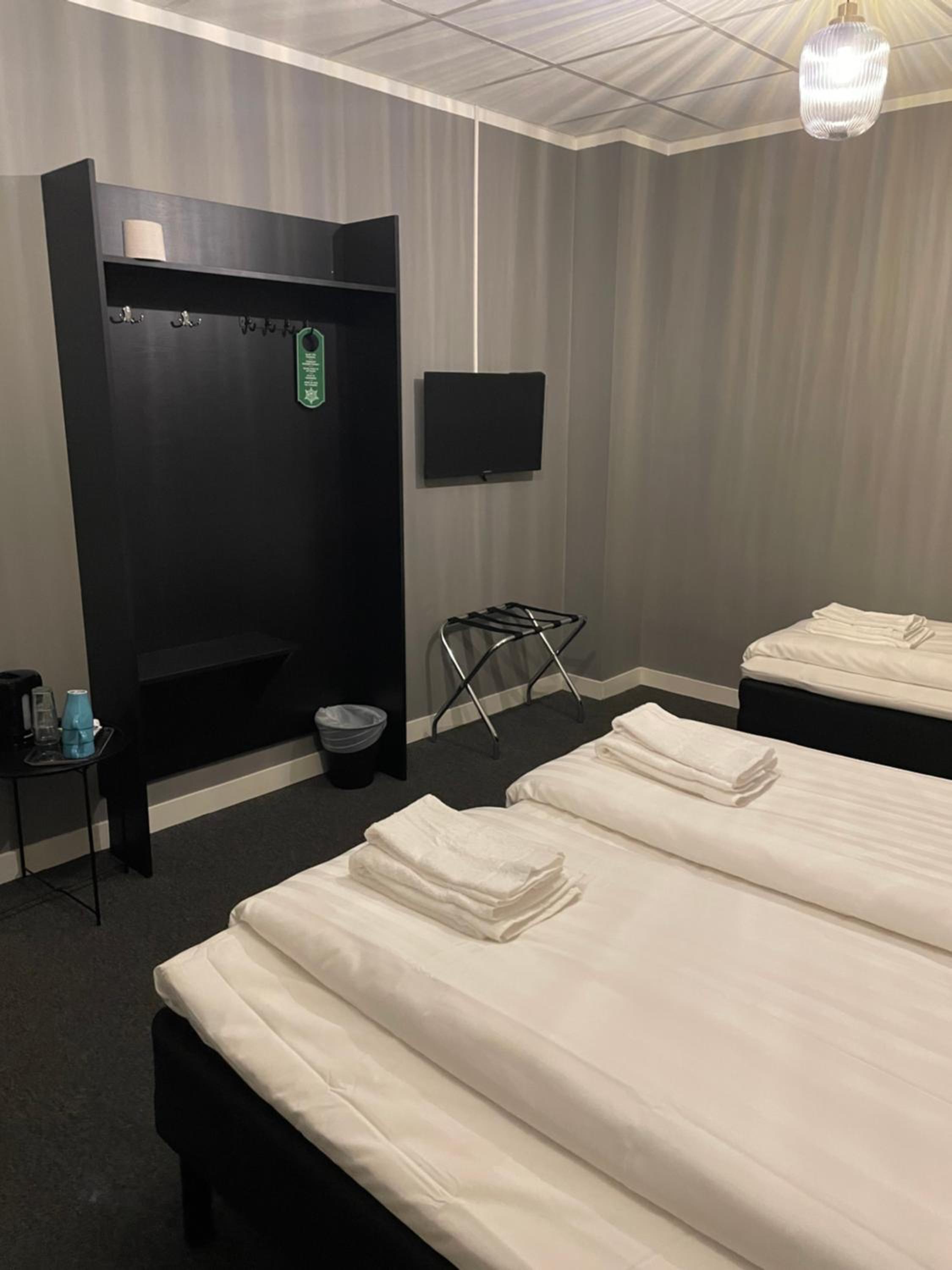 Triple Room - No Window