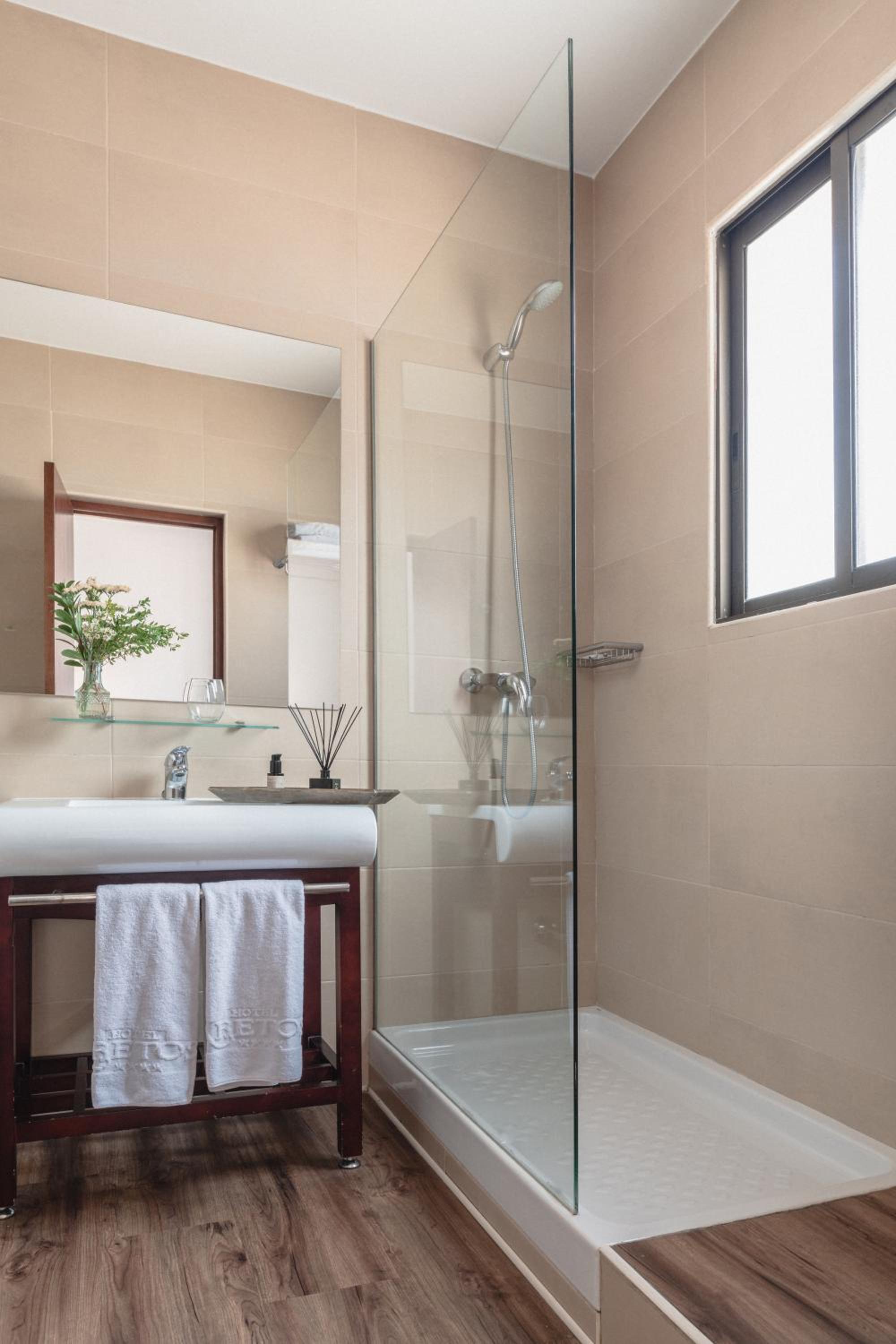 Quadruple Family Room