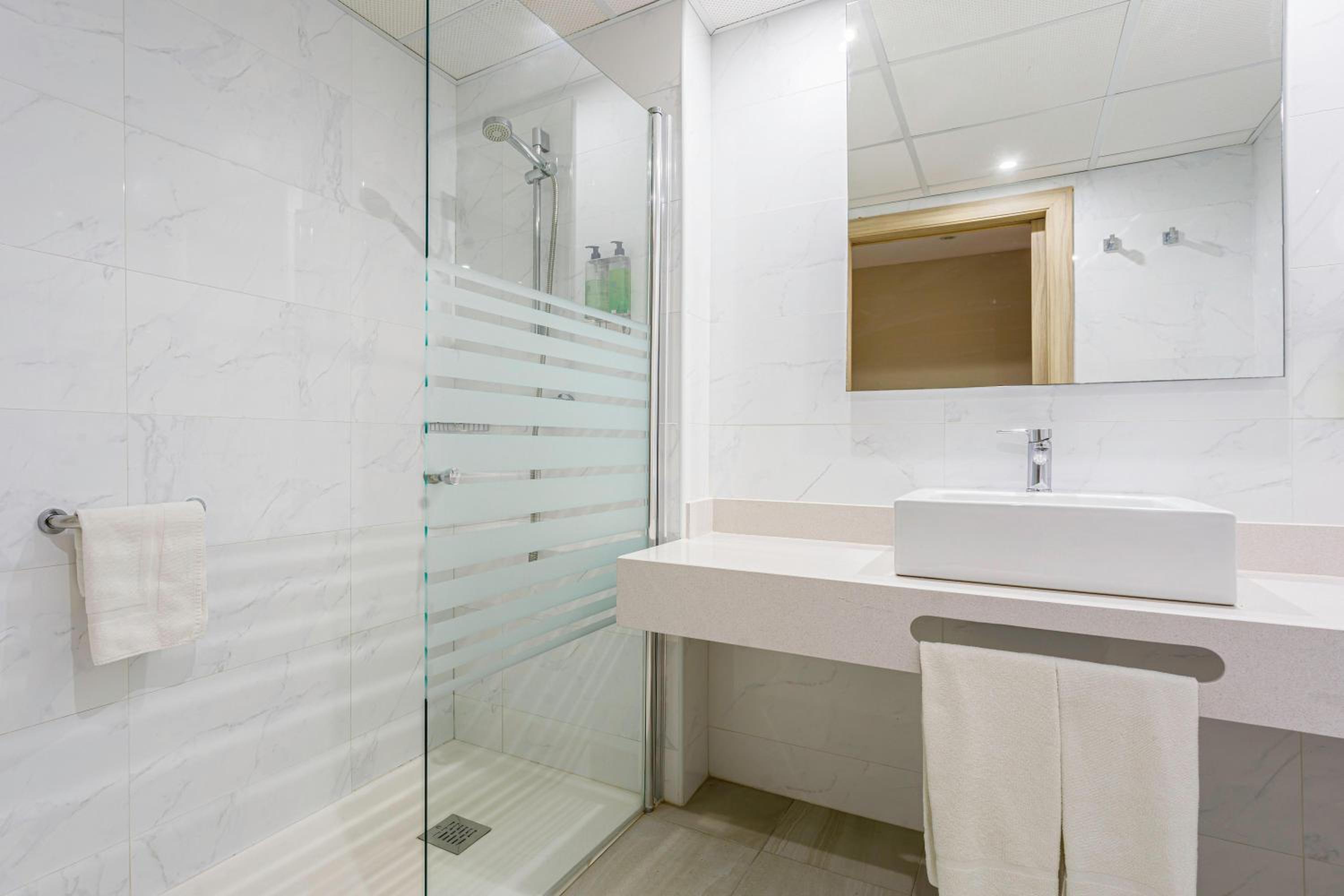 Double or Twin Room with Side Sea View