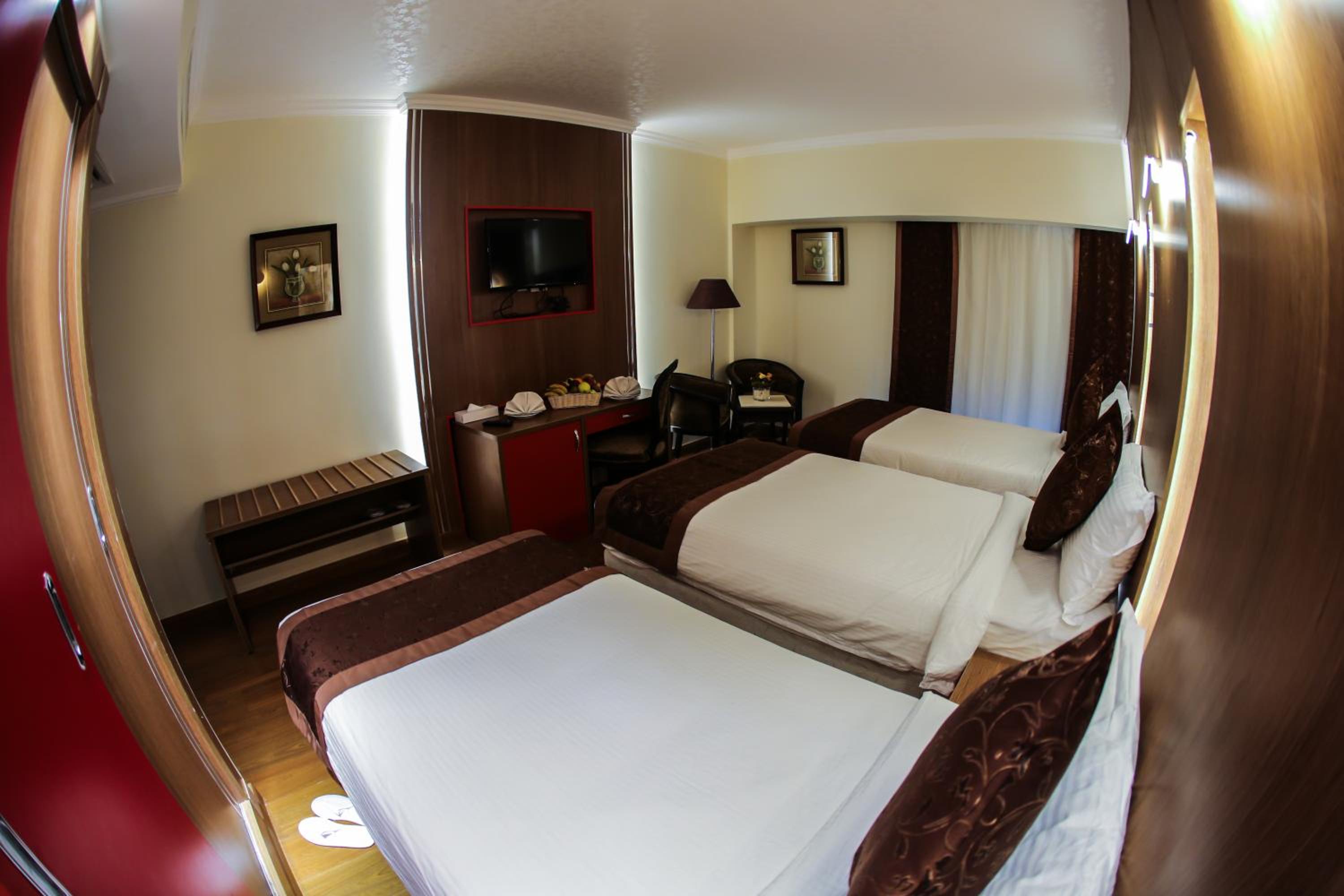 Triple Room