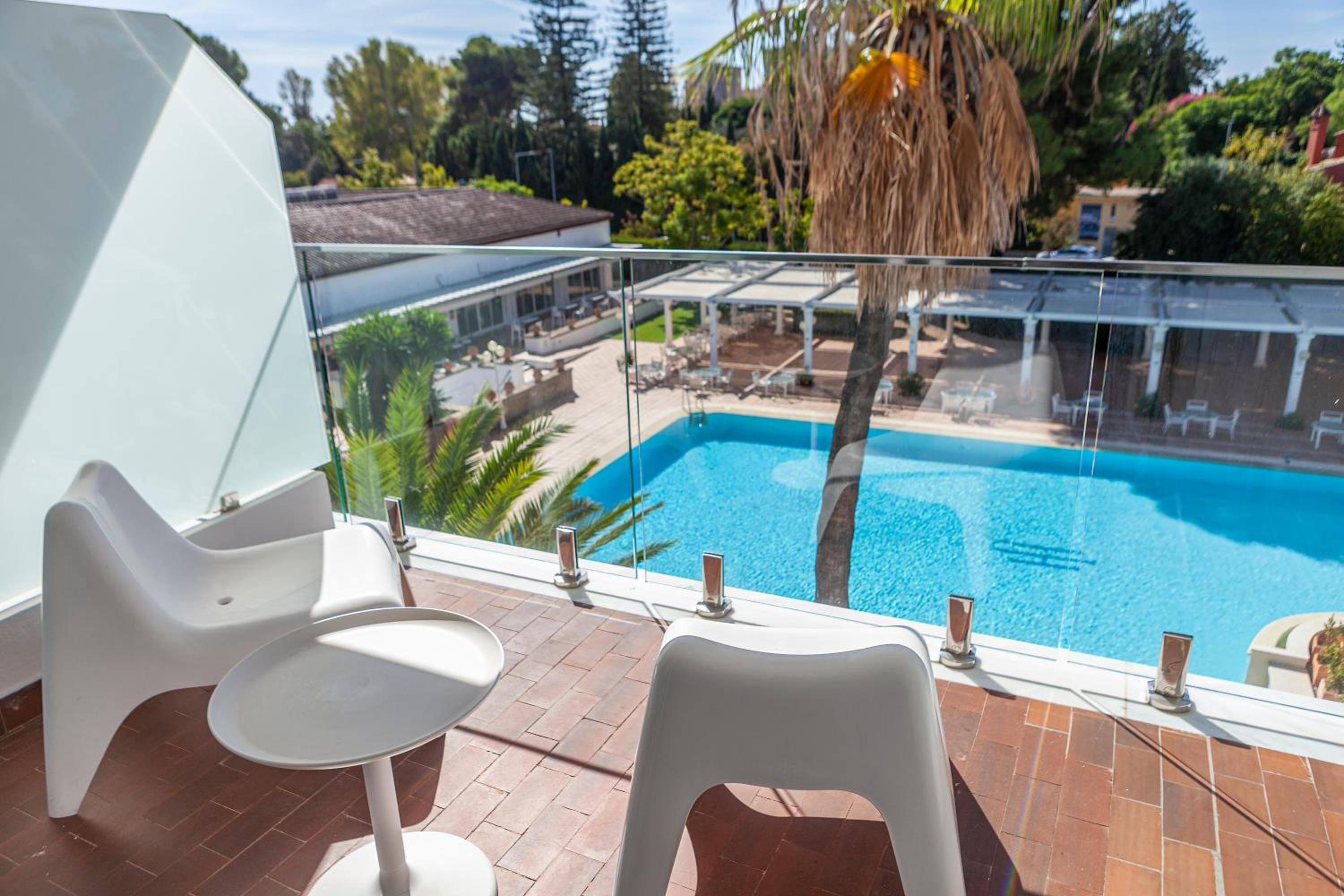 Double or Twin Room with Pool View
