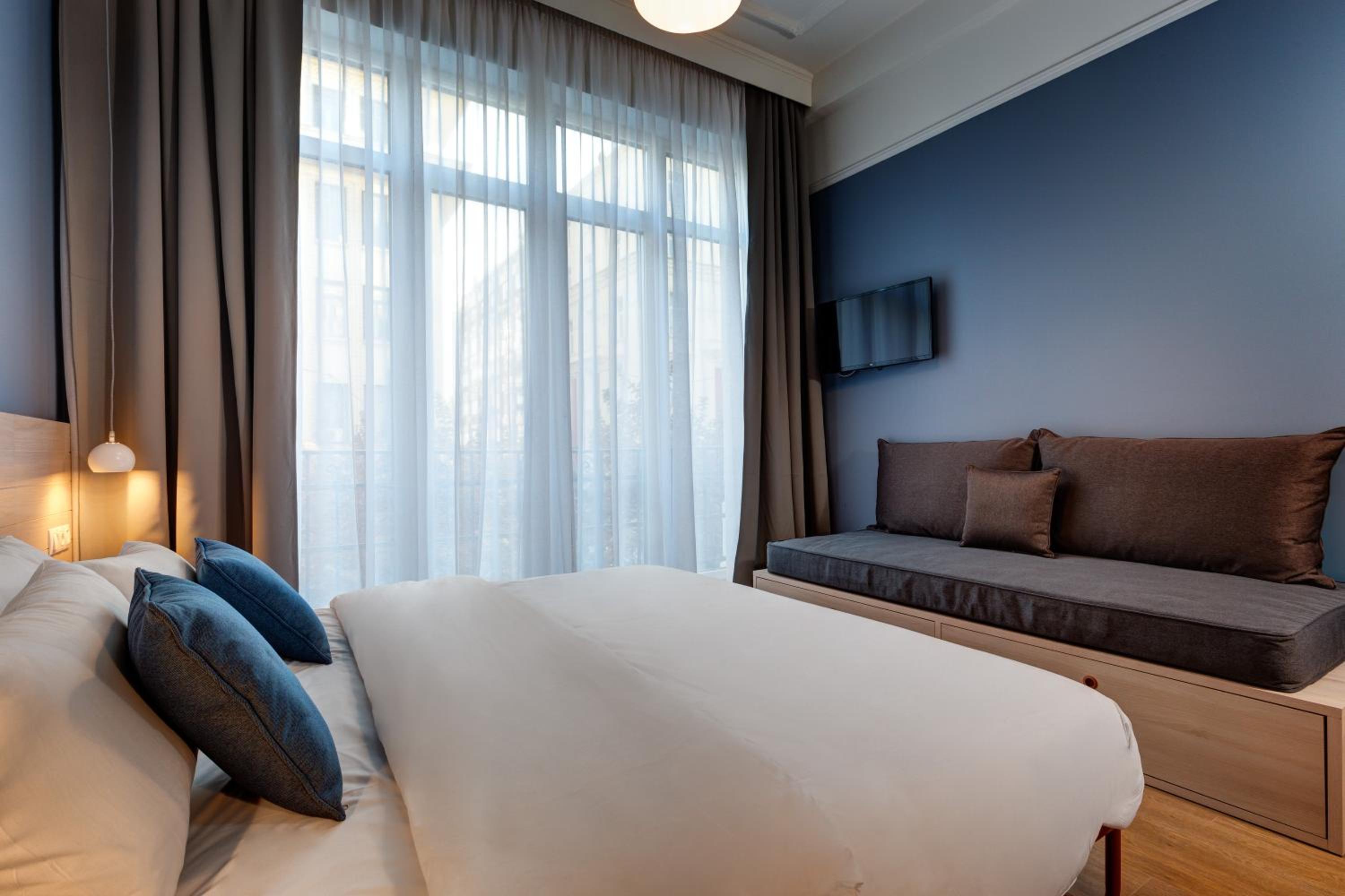 Large City View Room