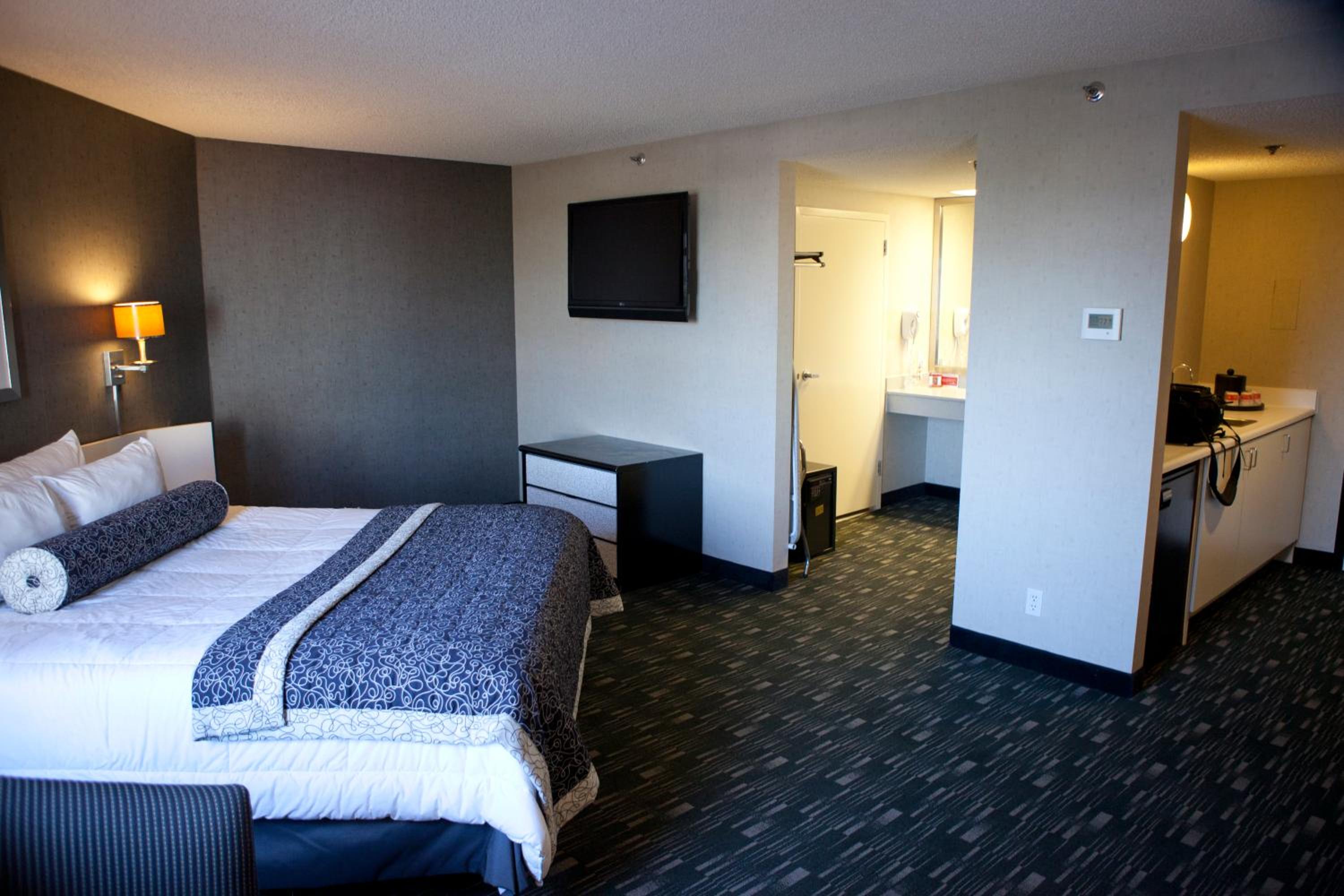 Executive King Studio Suite - Non-Smoking