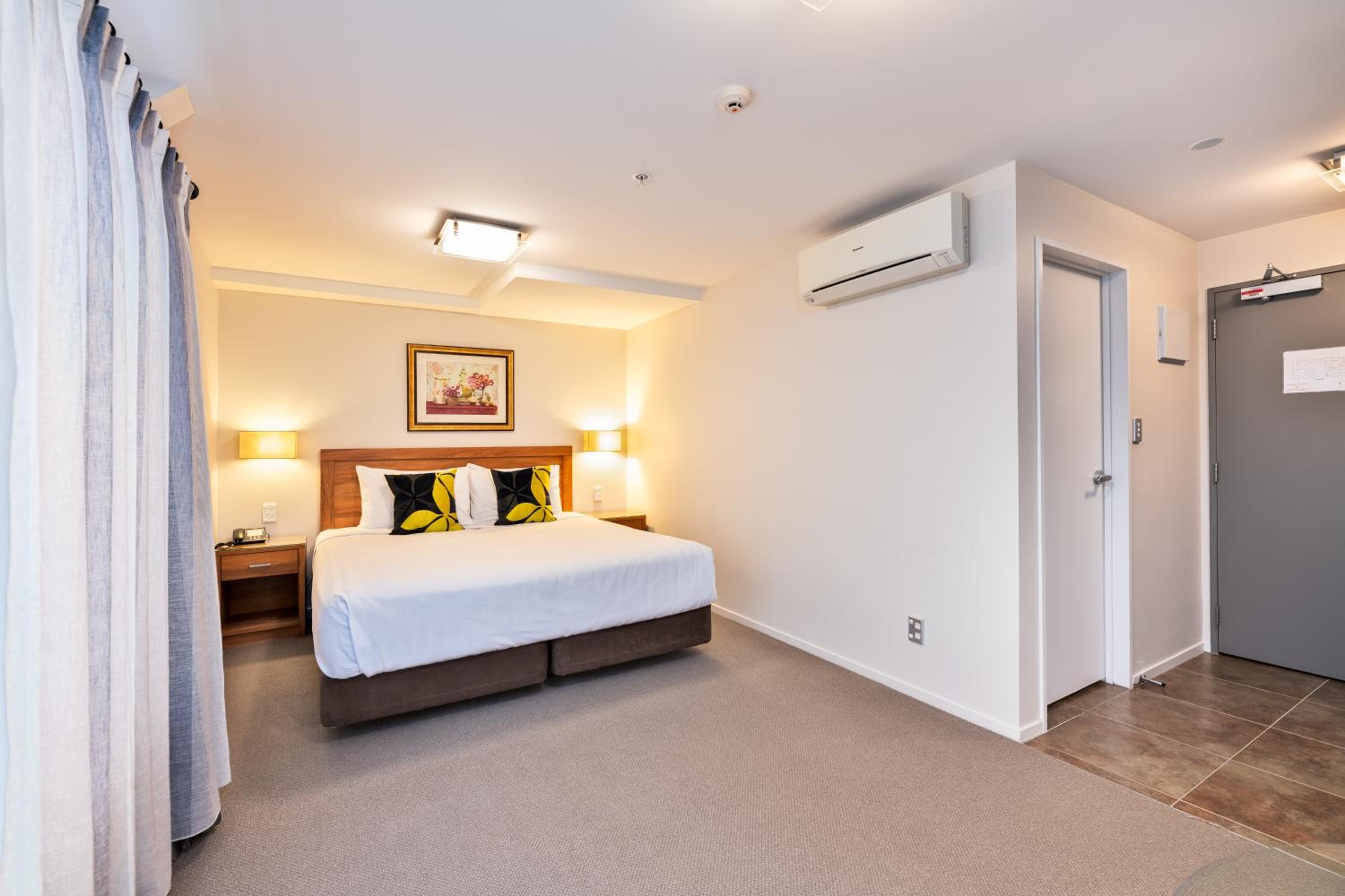 Executive Suite with Spa Bath