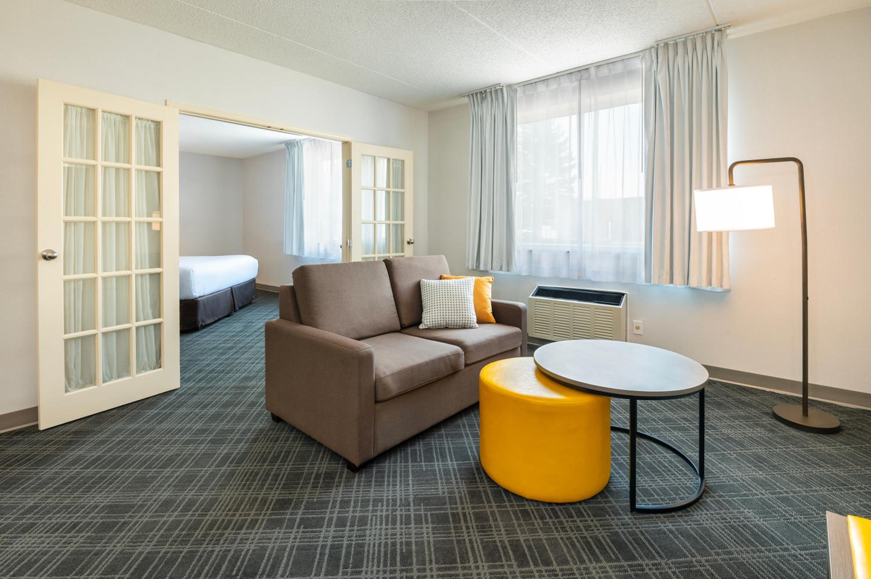 King Suite - Non Smoking