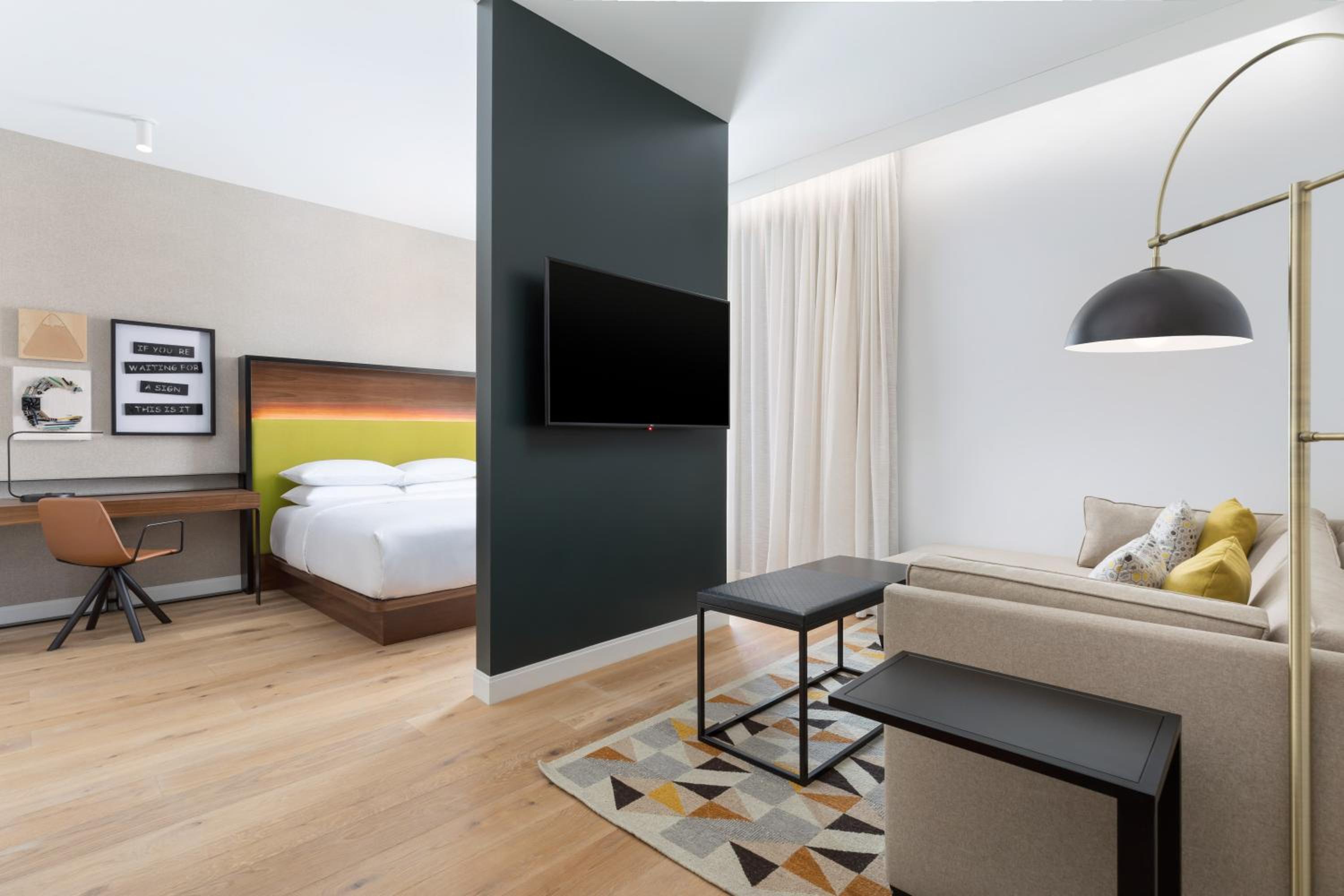 King Studio Suite