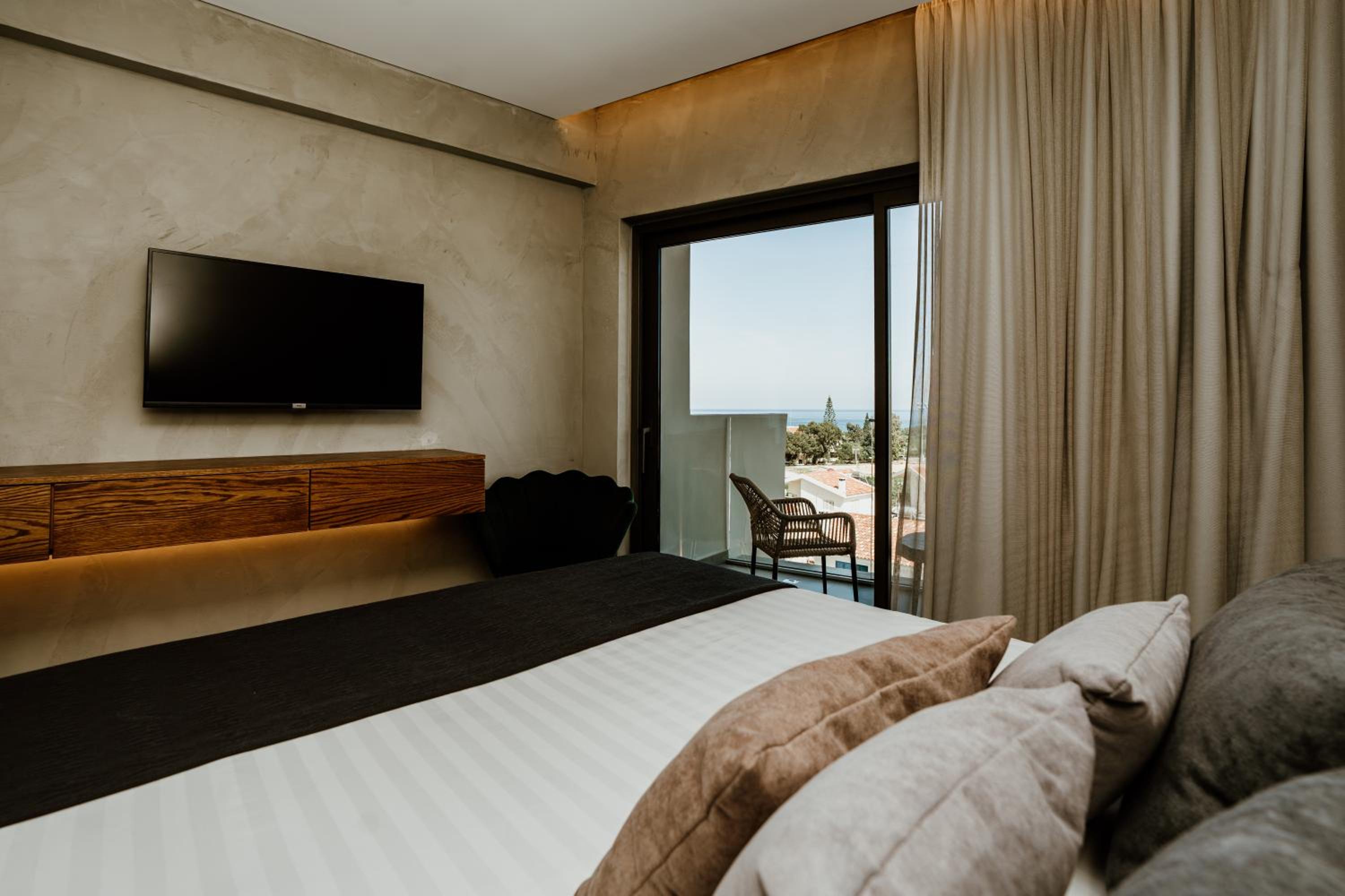 Wellness Panoramic Room with Side Sea View