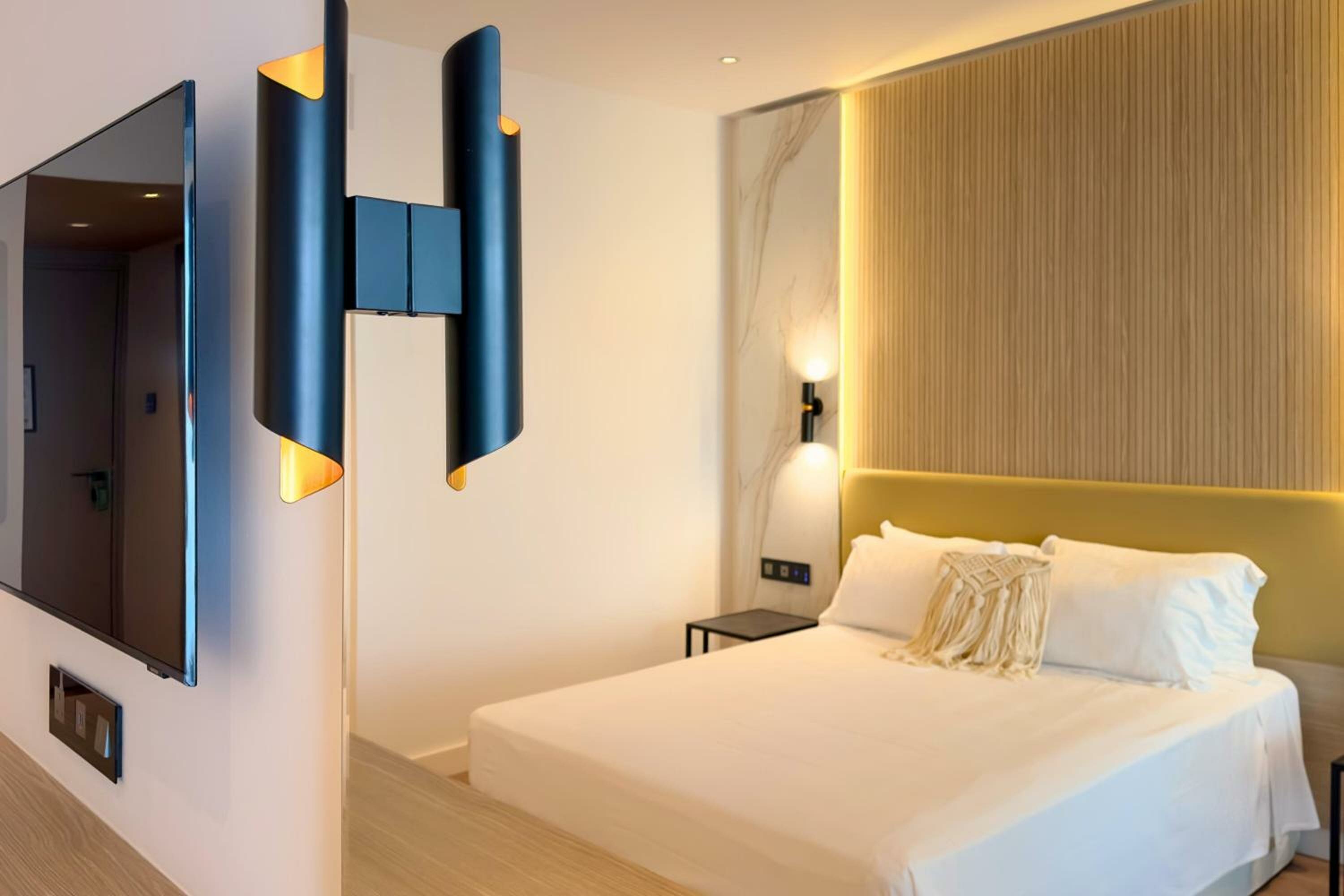 Superior Double or Twin Room with Inland View