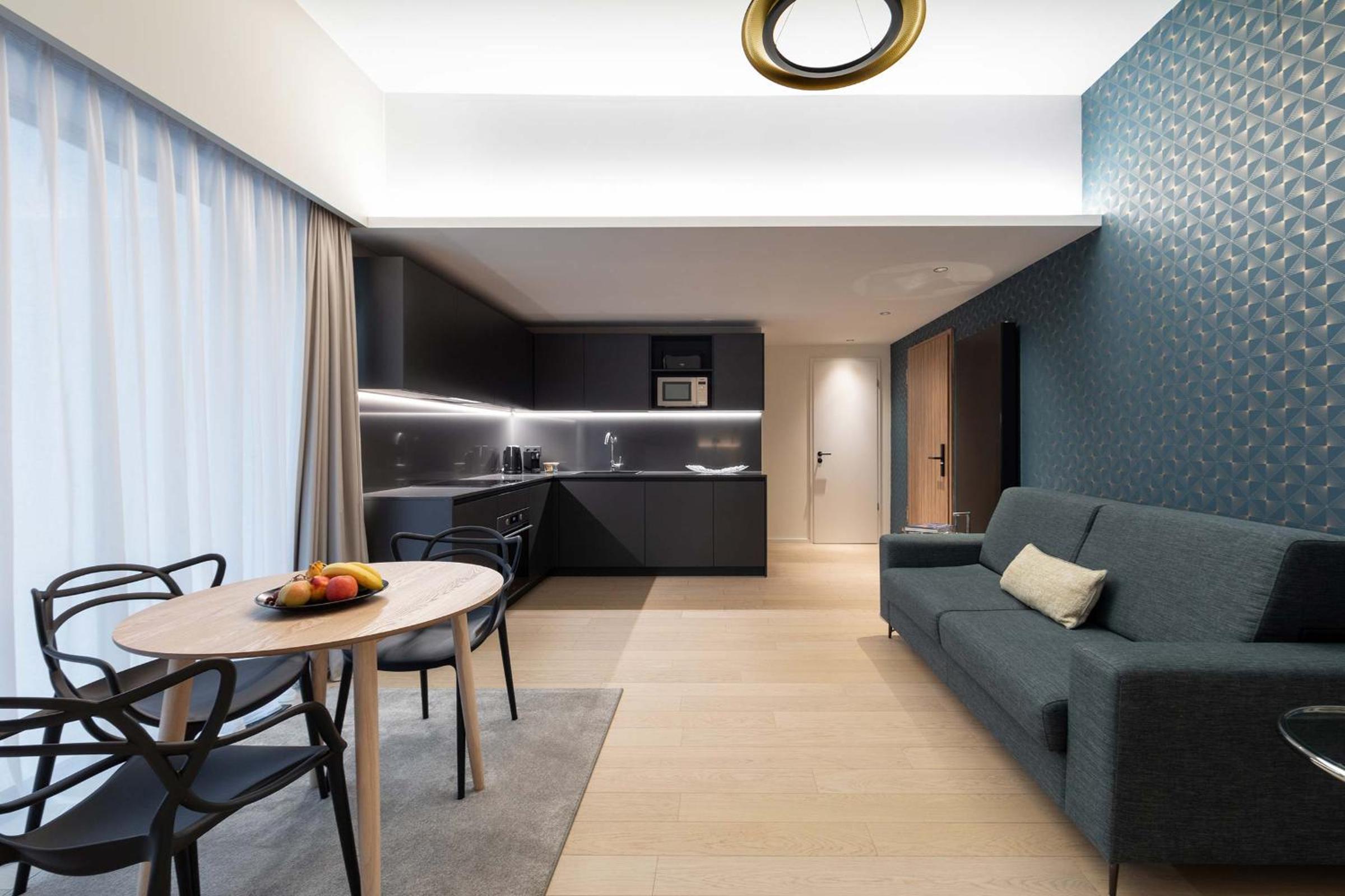 One-Bedroom Apartment