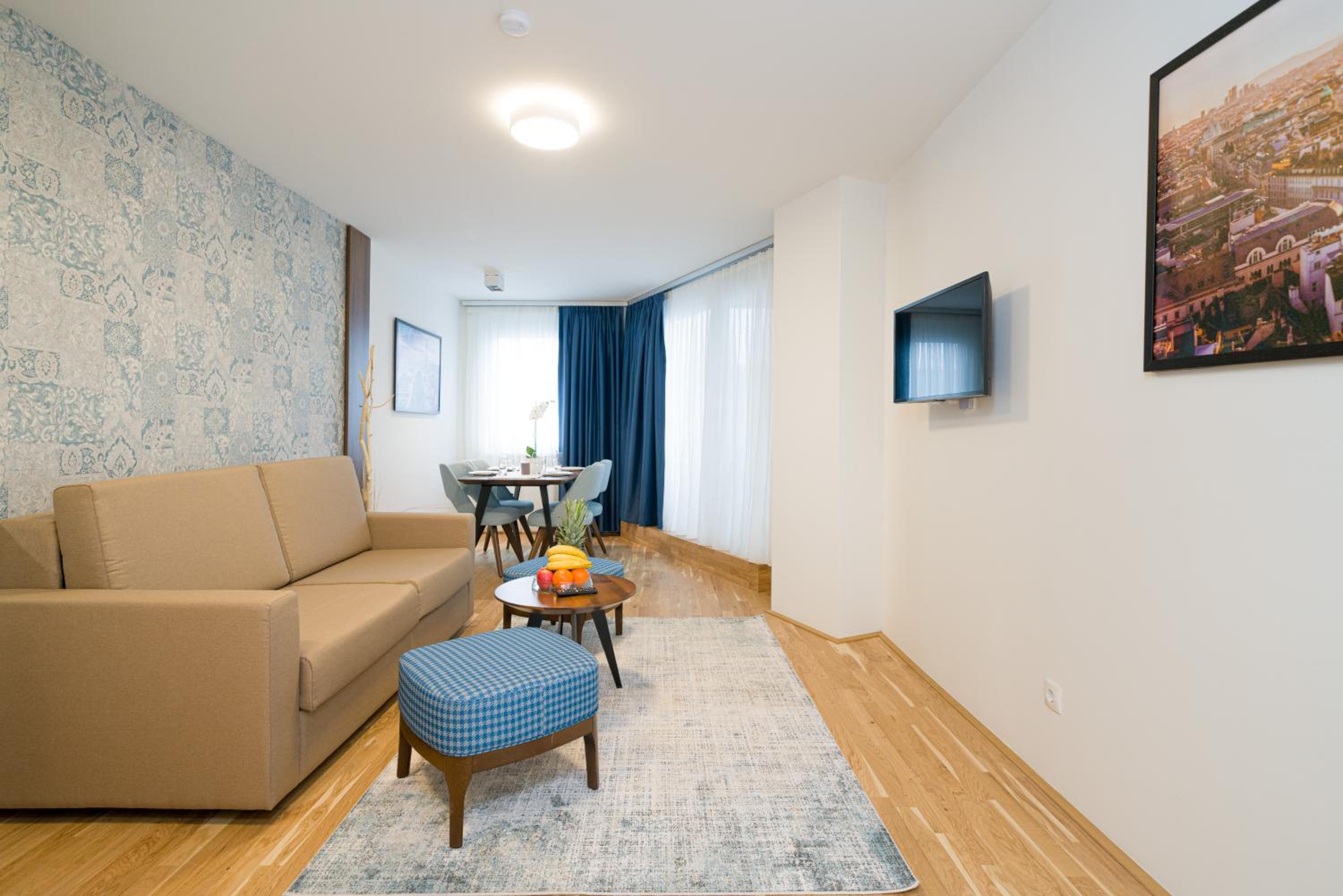 One-Bedroom Apartment with Balcony