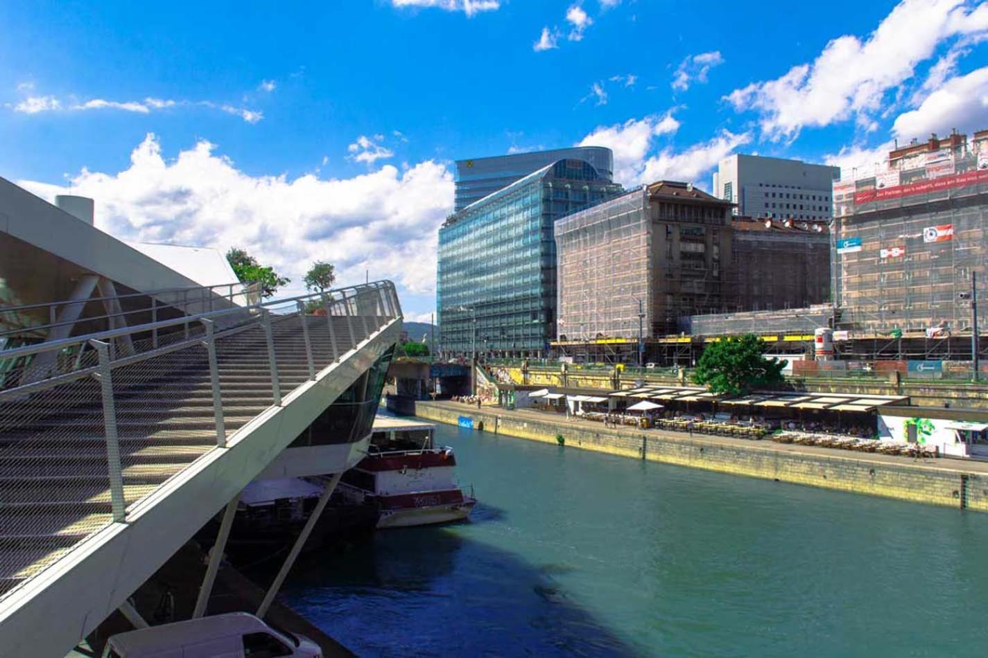 Deluxe One-Bedroom Apartment with Terrace