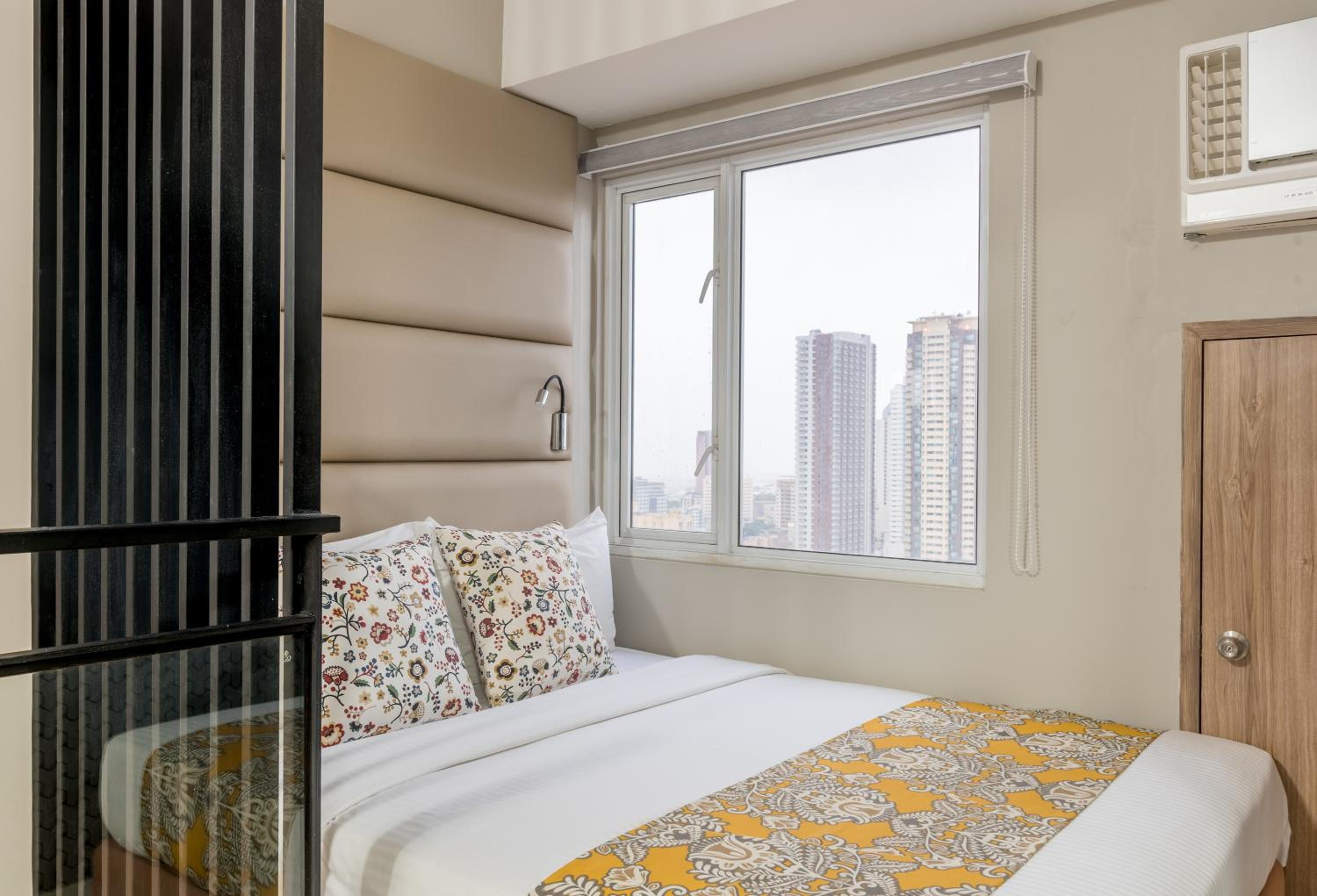 Kimberly Queen Loft Annex