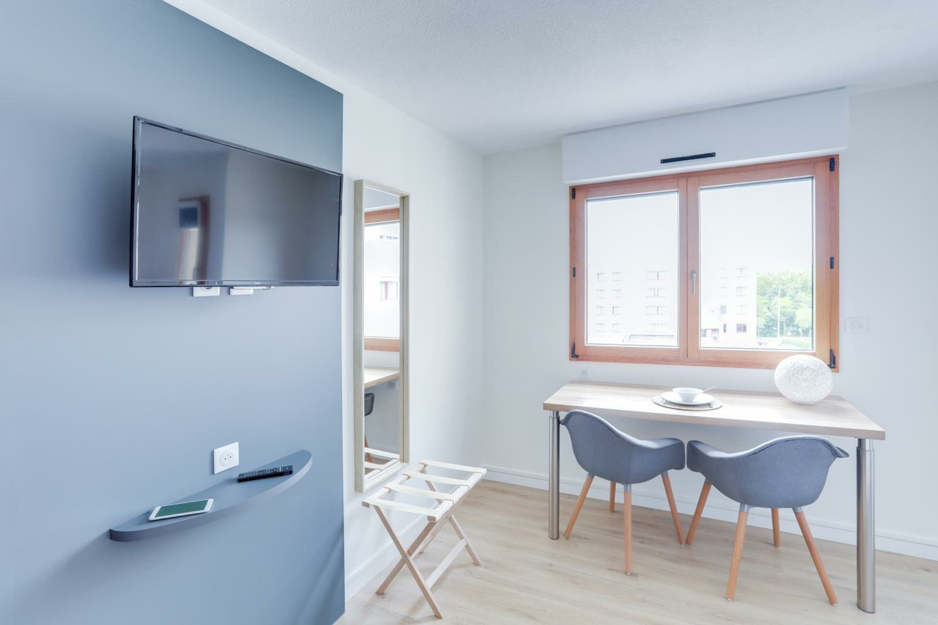 Superior Studio 2 people