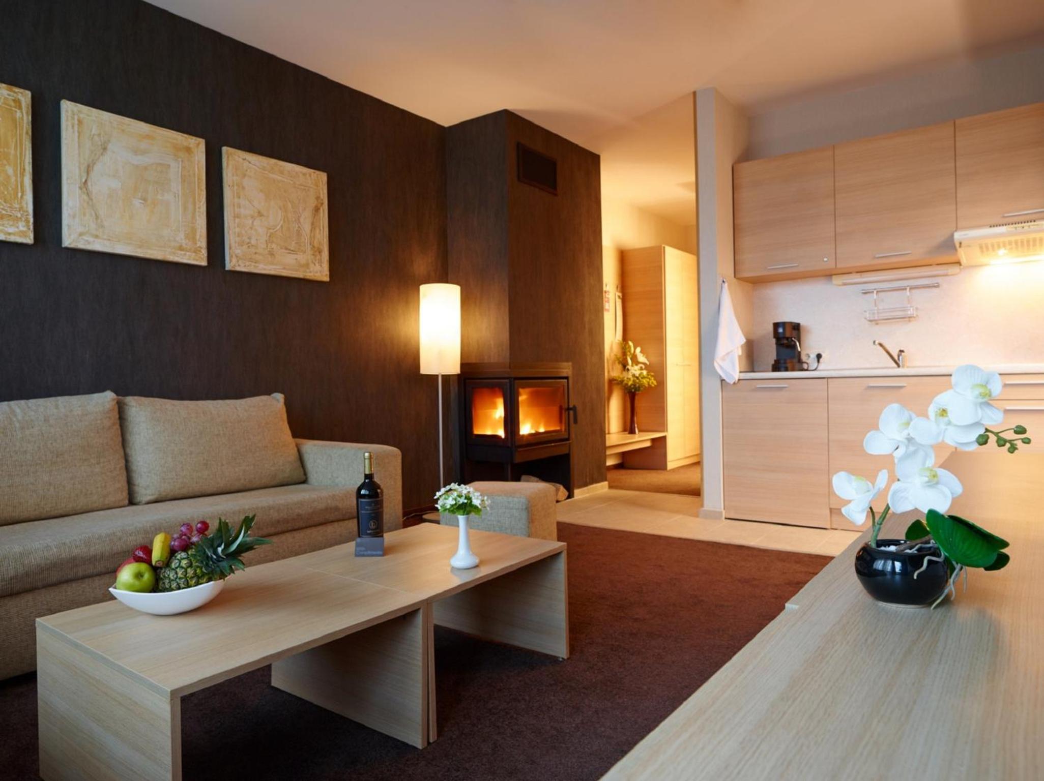Standard Plus One-Bedroom Apartment