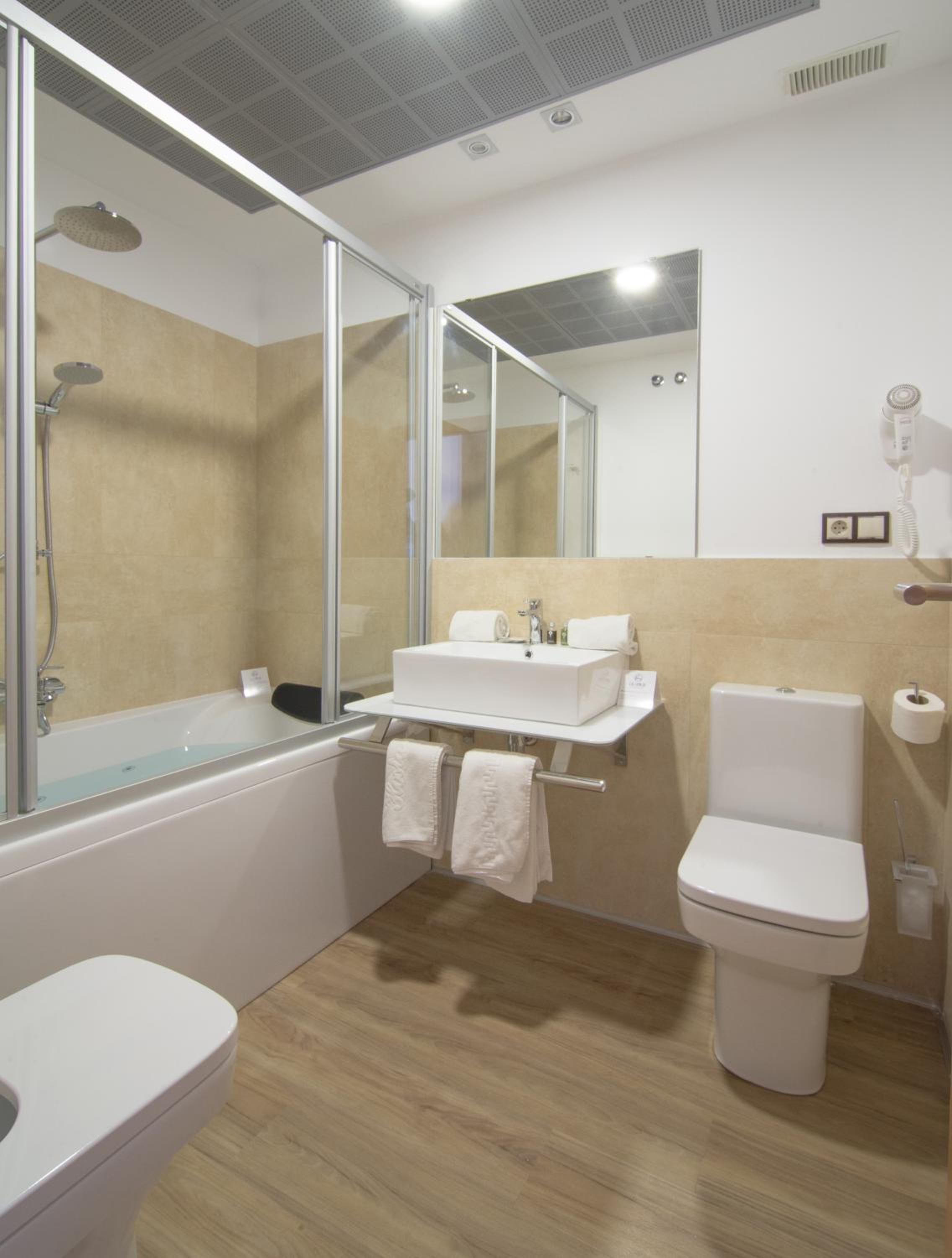 Double Room with Spa Bath