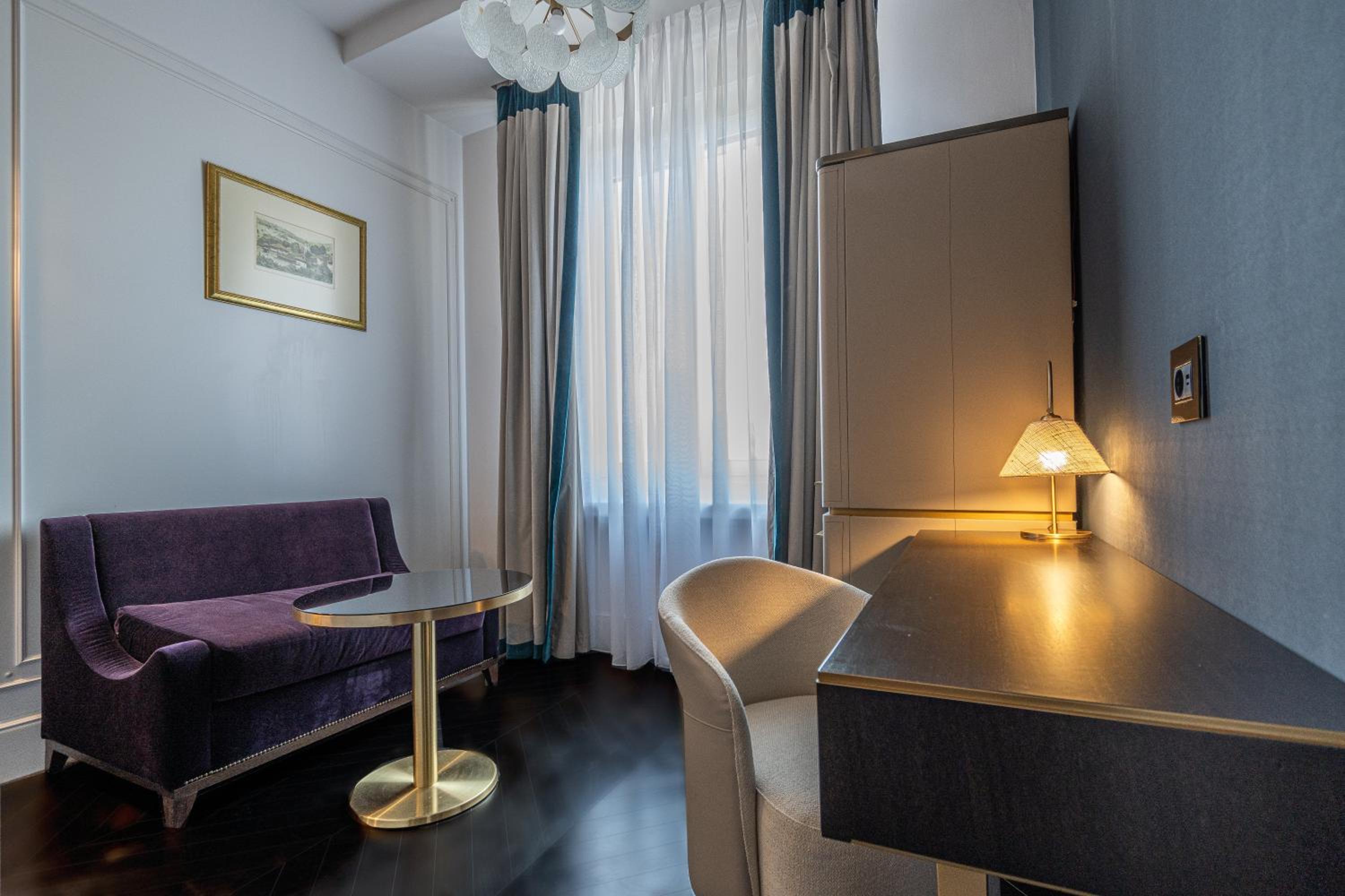 Deluxe Suite, 1 King Bed - View to Sveta Nedelya Square