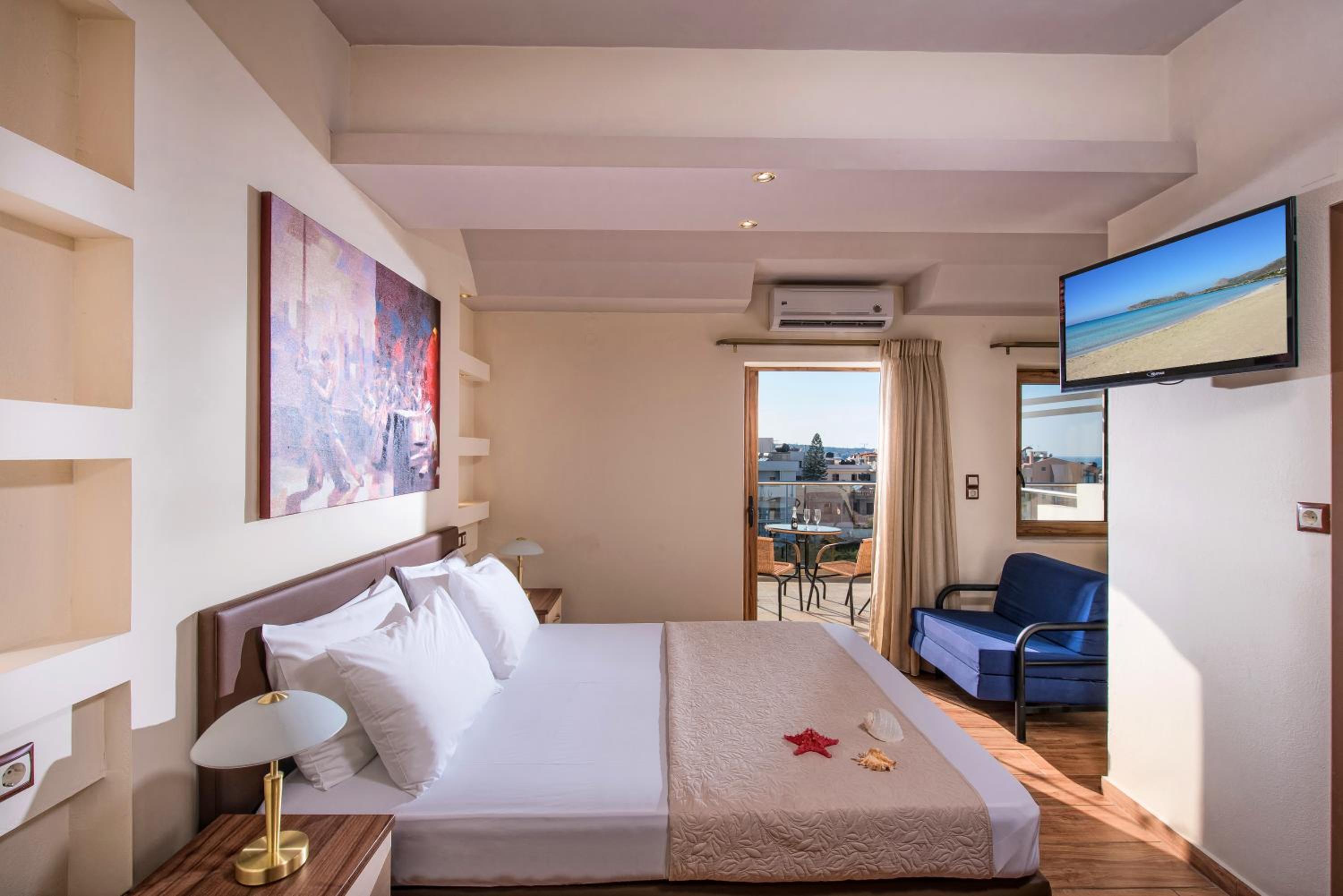 Classic Double Room with Partial Sea View (annex)