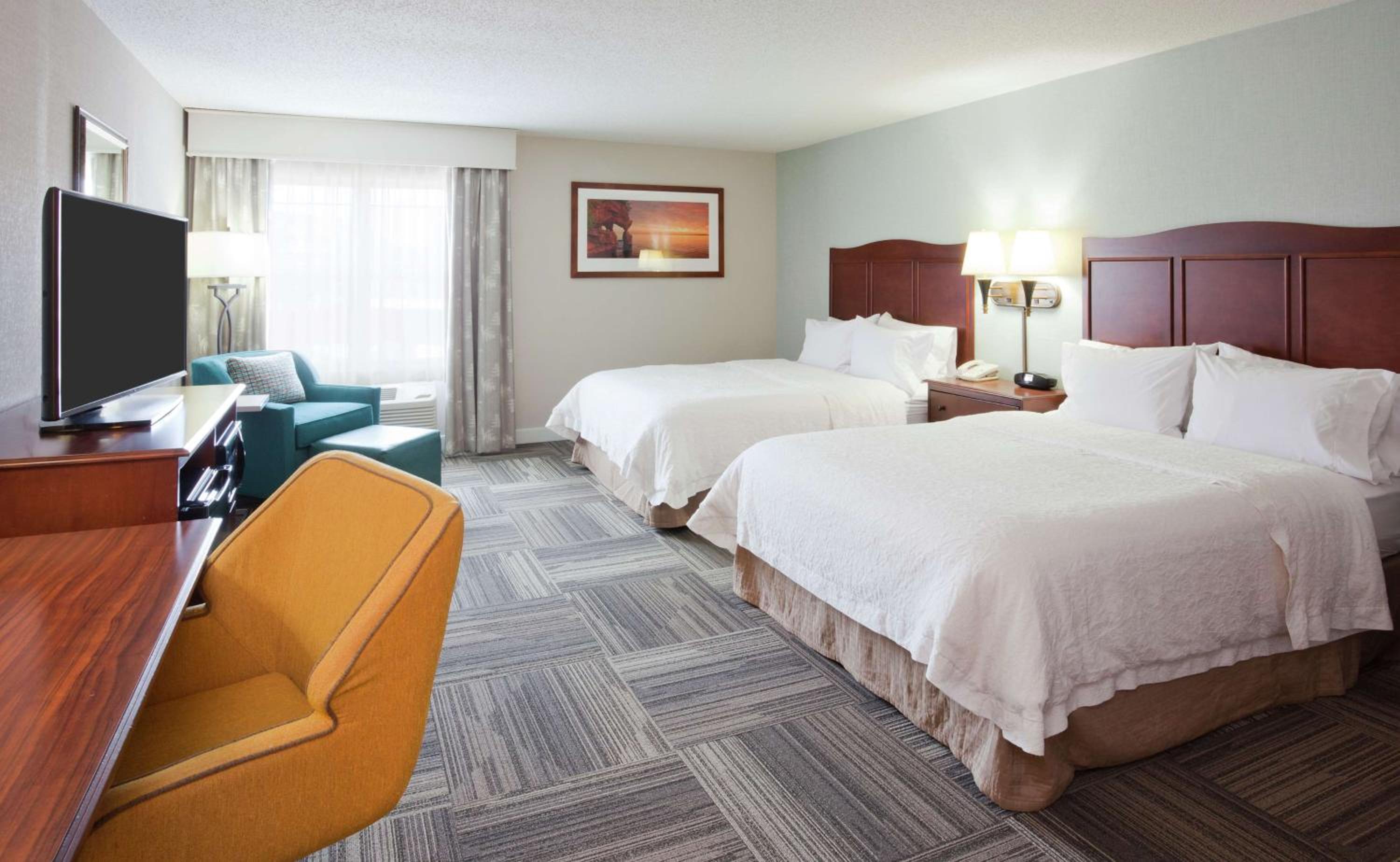 Queen Room with Two Queen Beds - Mobility Access/Non-Smoking