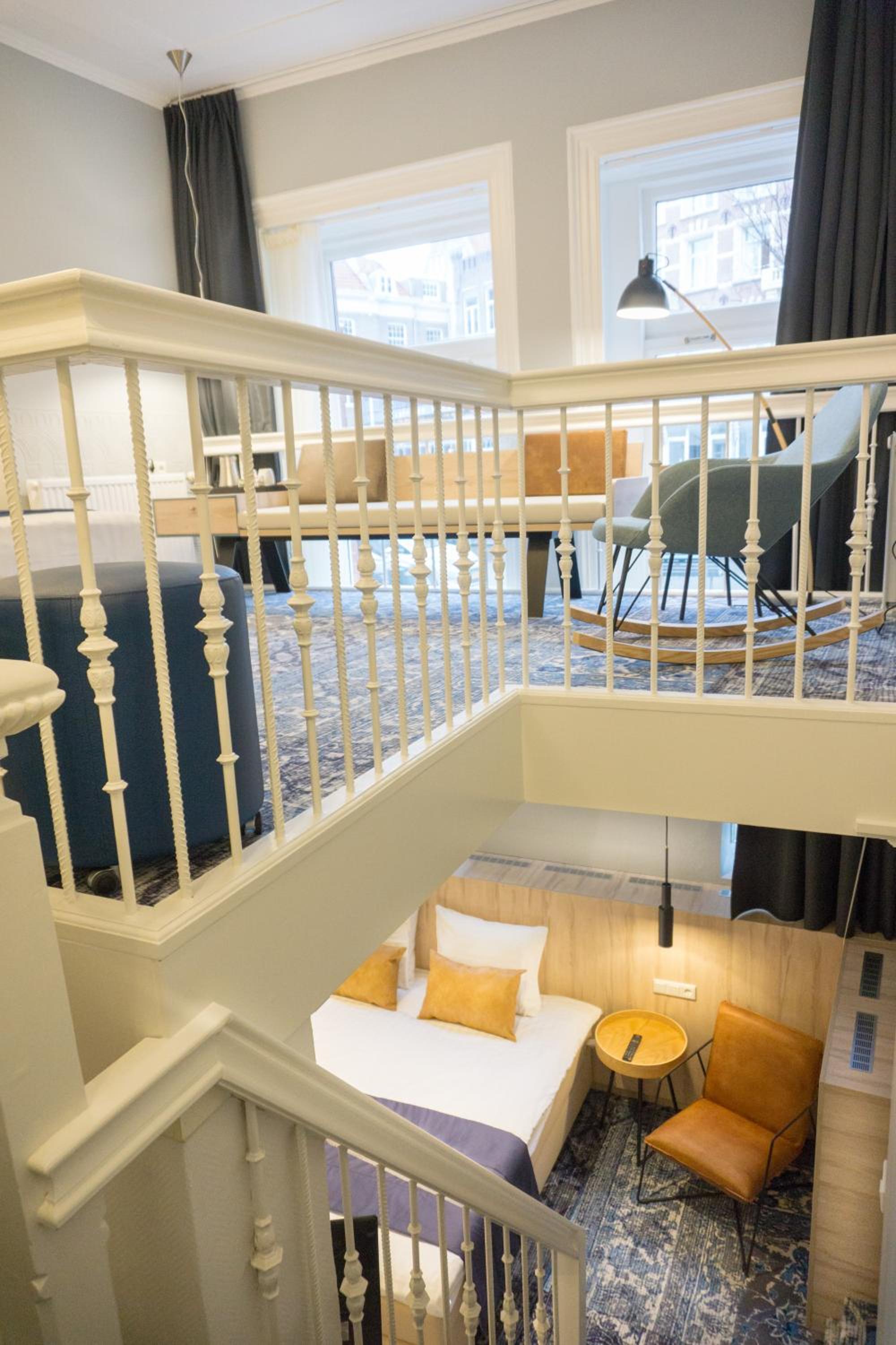 Deluxe Quadruple Room - Canal View