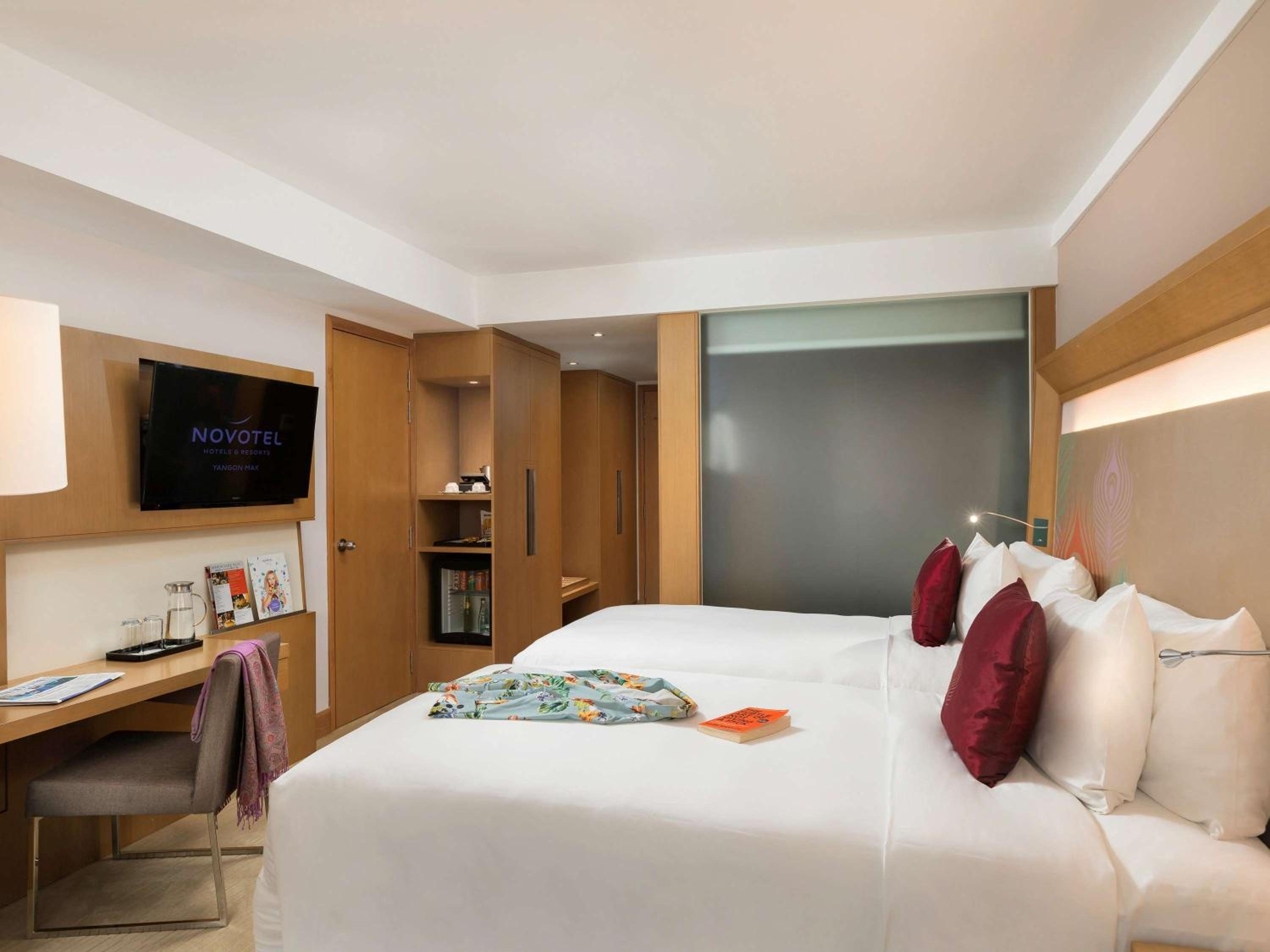 Deluxe King Room with Sofa