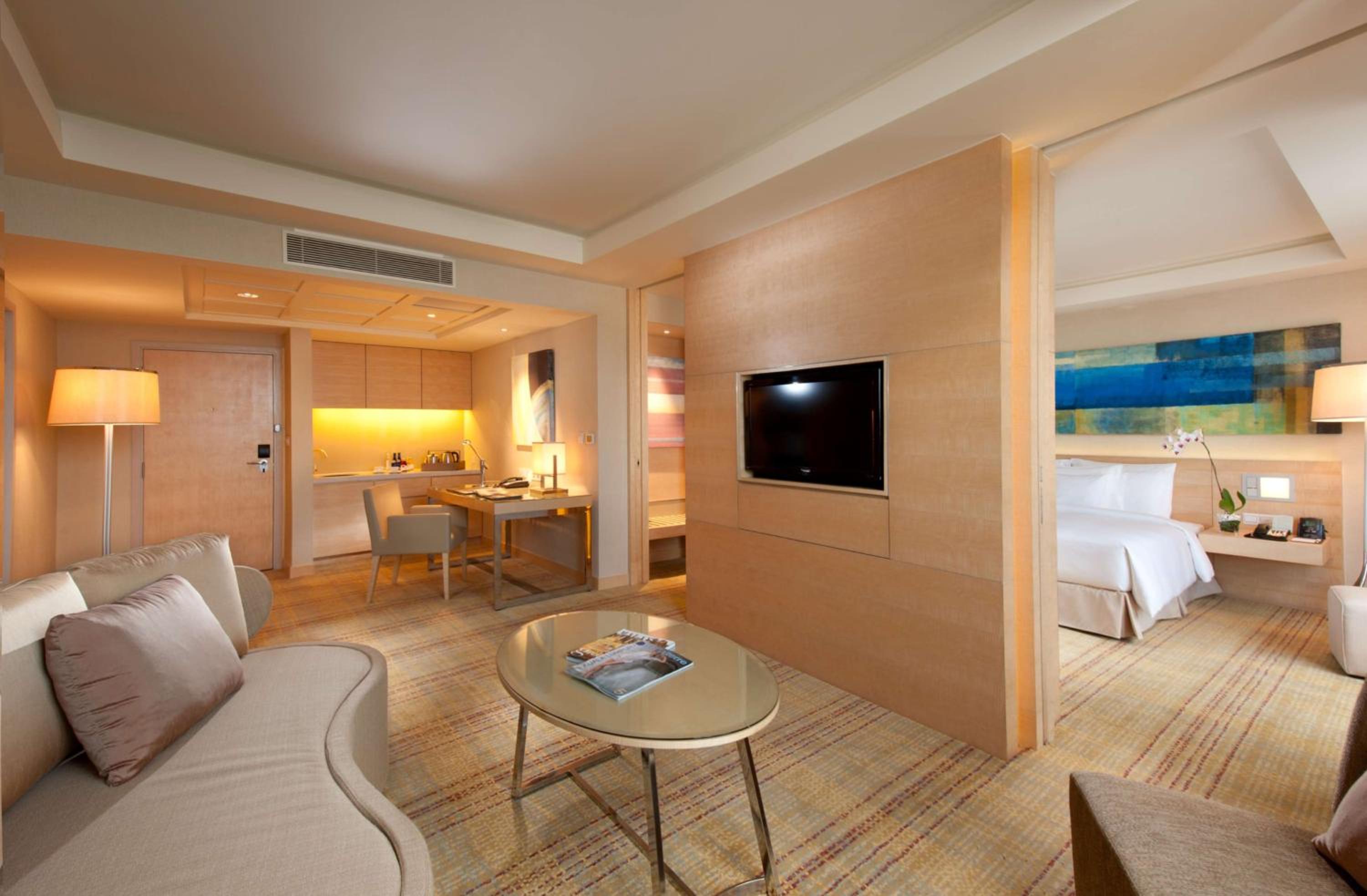 Executive King Suite with Lounge Access